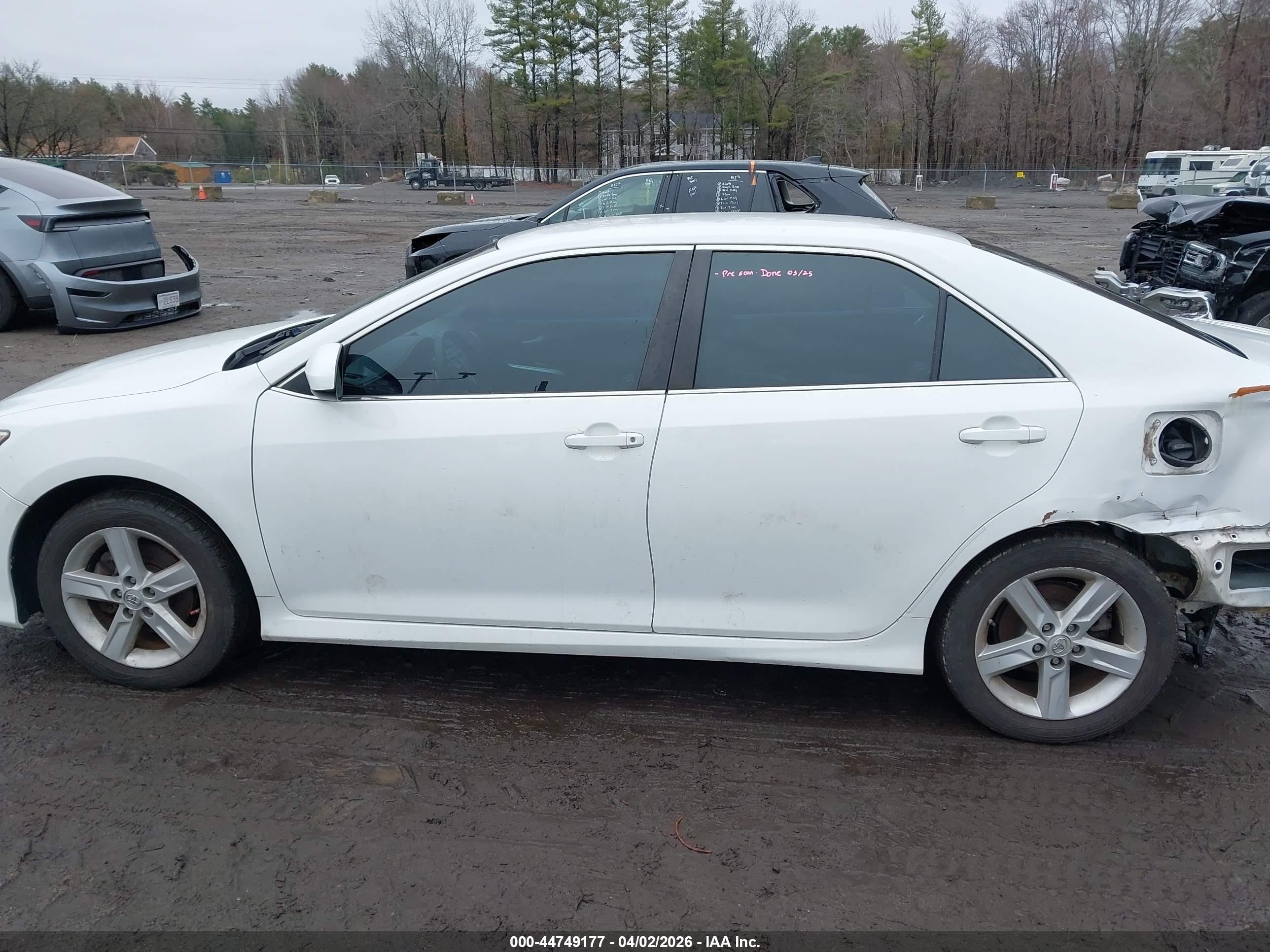 2014 Toyota Camry Se White vin: 4T1BF1FK7EU443554