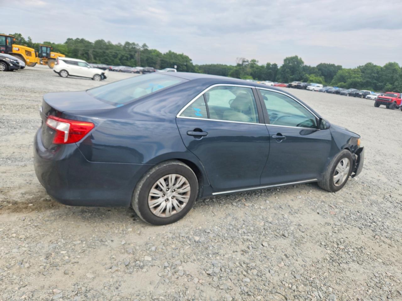 2014 Toyota Camry Le Blue vin: 4T1BF1FK7EU443652