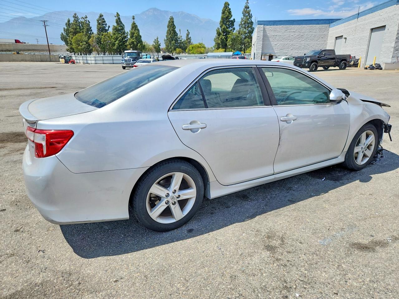 2014 Toyota Camry Se Silver vin: 4T1BF1FK7EU448138