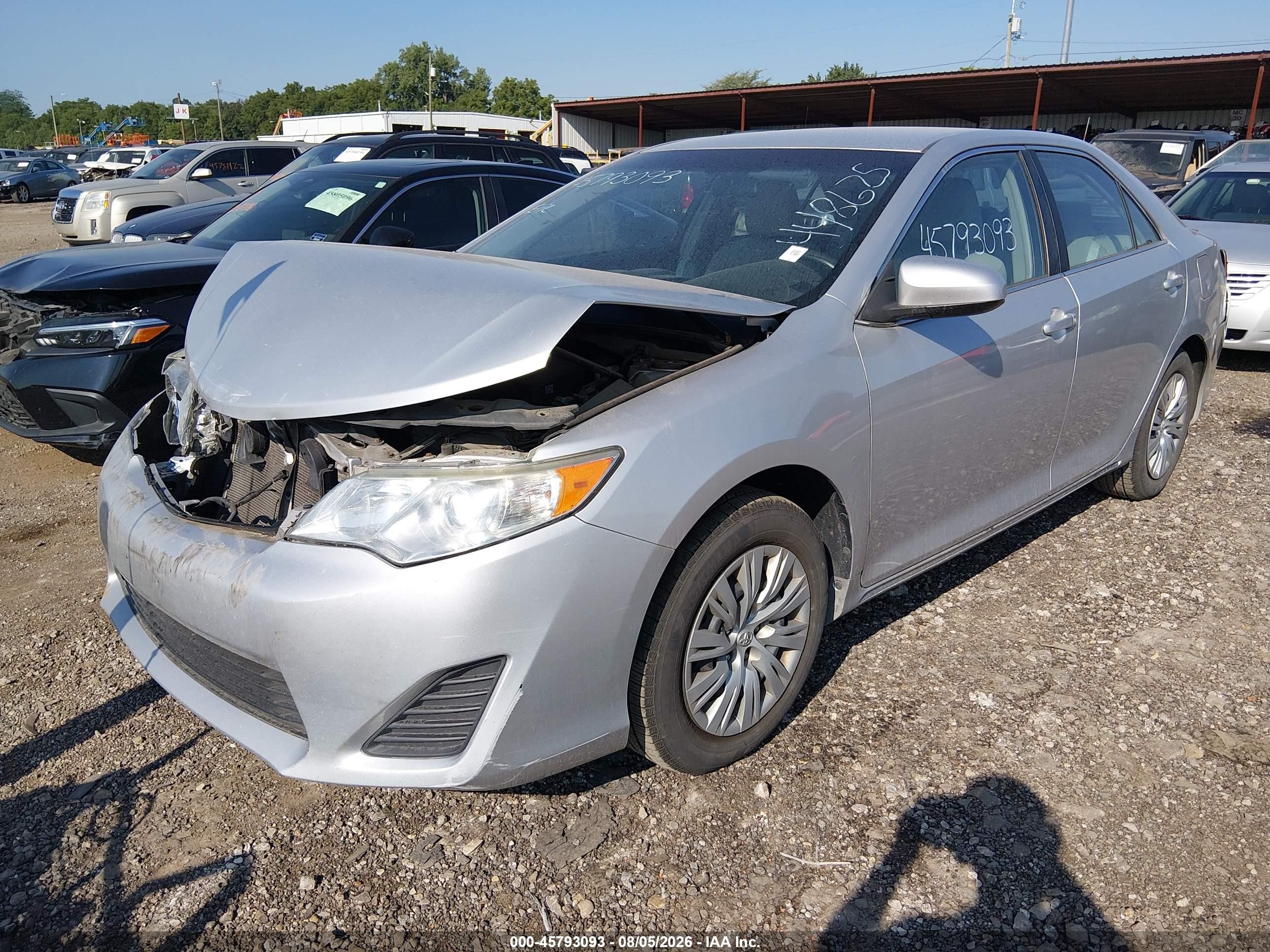 2014 Toyota Camry Le Silver vin: 4T1BF1FK7EU448625
