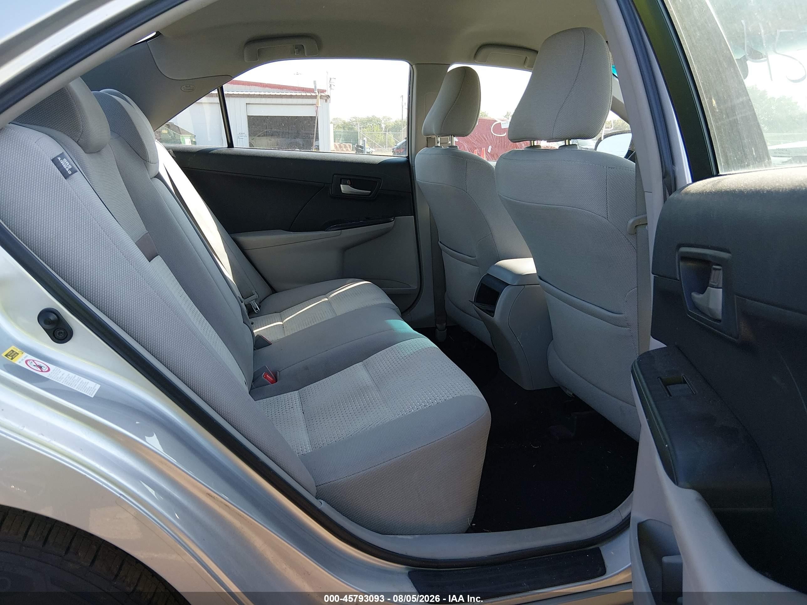 2014 Toyota Camry Le Silver vin: 4T1BF1FK7EU448625