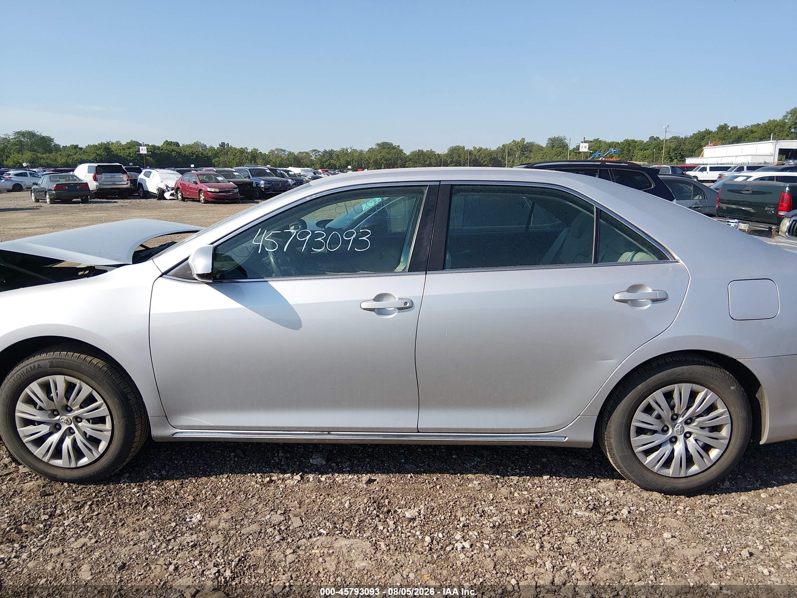 2014 Toyota Camry Le Silver vin: 4T1BF1FK7EU448625