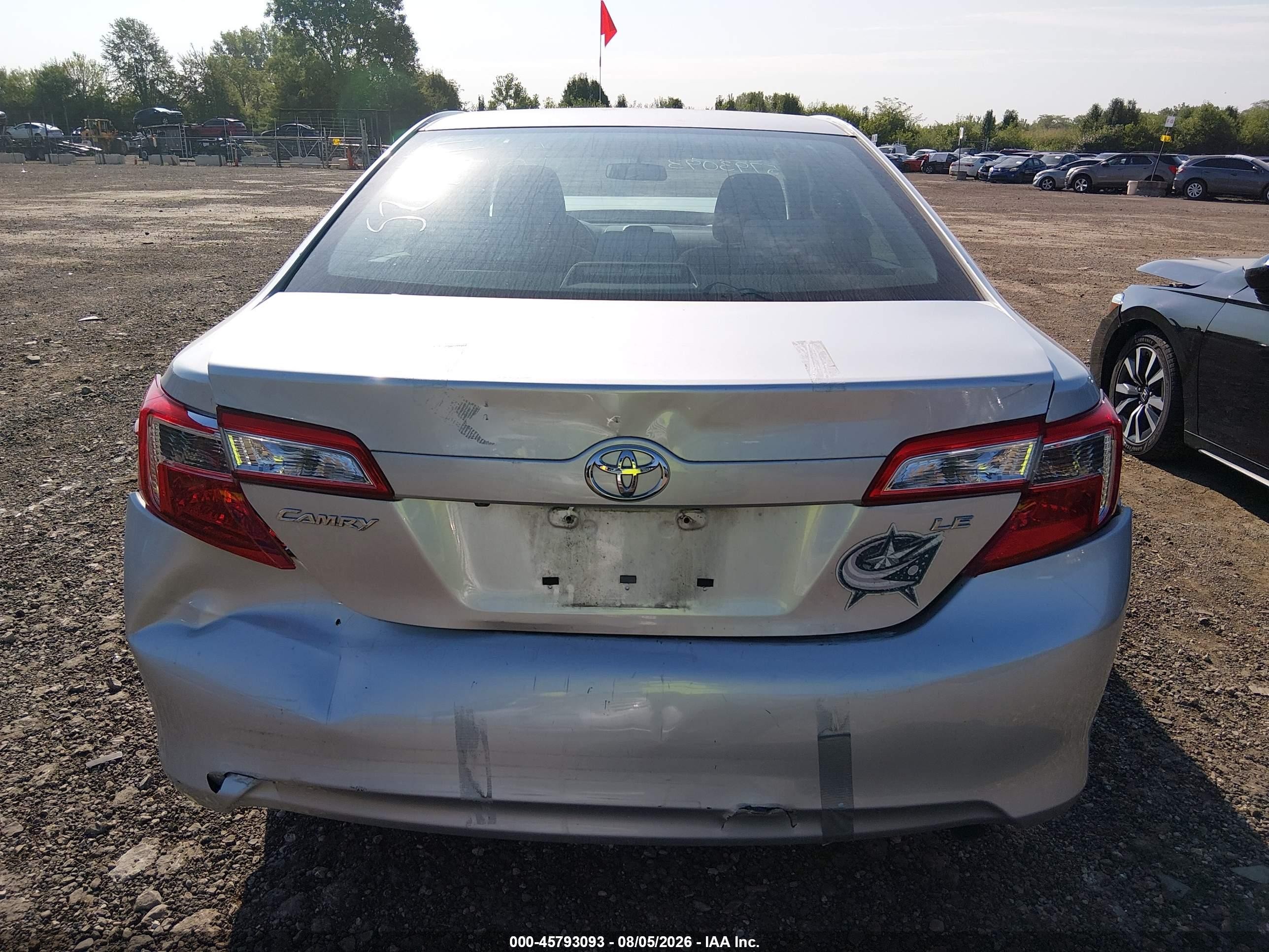 2014 Toyota Camry Le Silver vin: 4T1BF1FK7EU448625