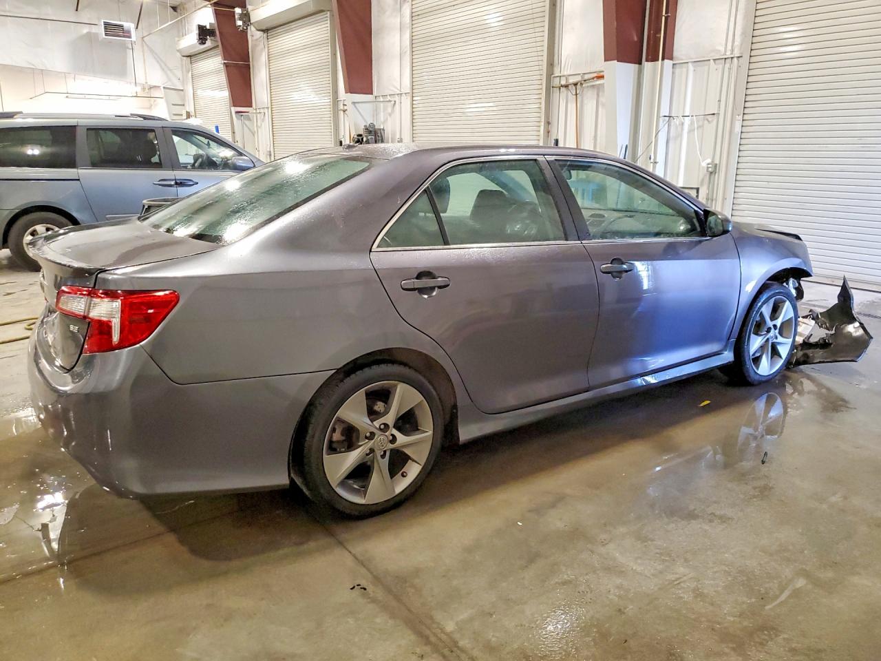 2014 Toyota Camry Gray vin: 4T1BF1FK7EU455087