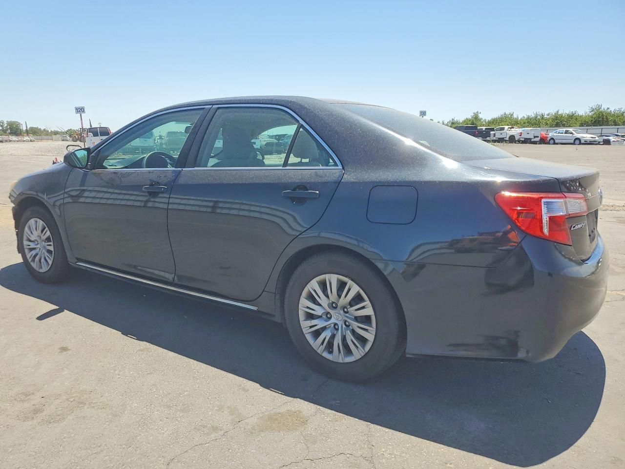 2014 Toyota Camry Le Black vin: 4T1BF1FK7EU456868
