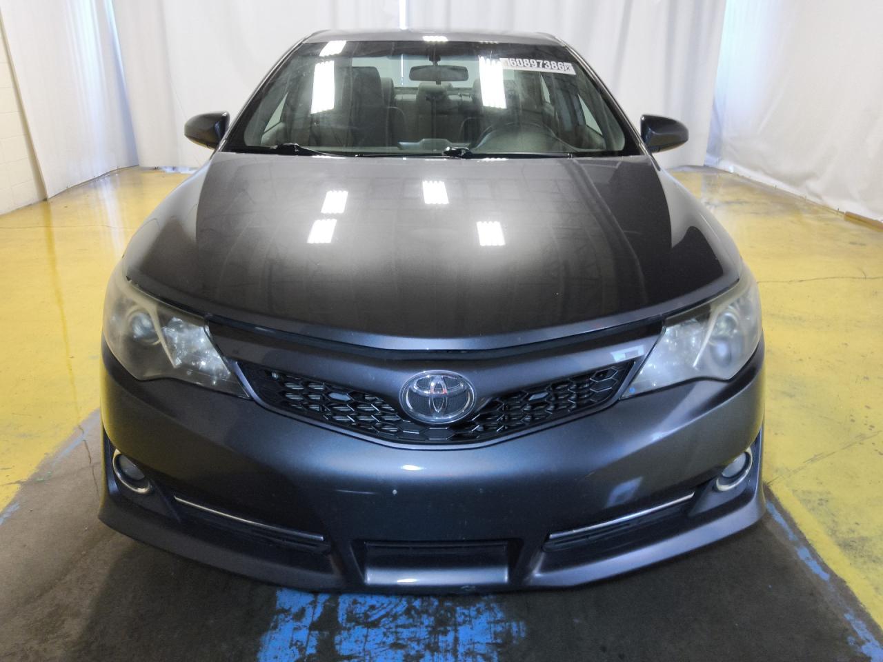 2014 Toyota Camry Se Gray vin: 4T1BF1FK7EU462928 Damage: Left Head Lamp, Faded, Repair Required
