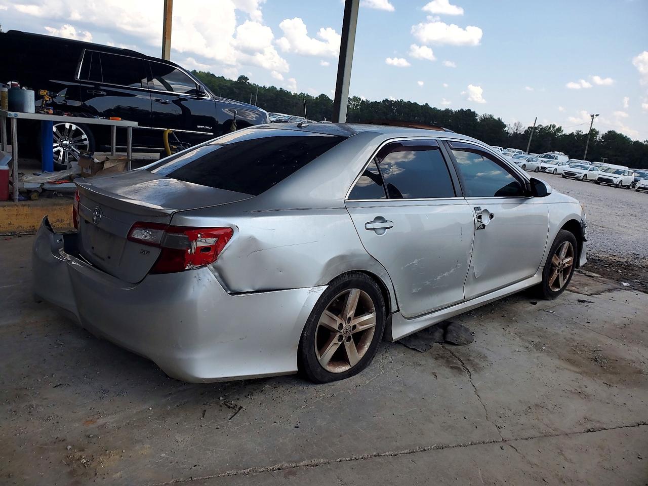 2014 Toyota Camry Se Серебряный vin: 4T1BF1FK7EU740405