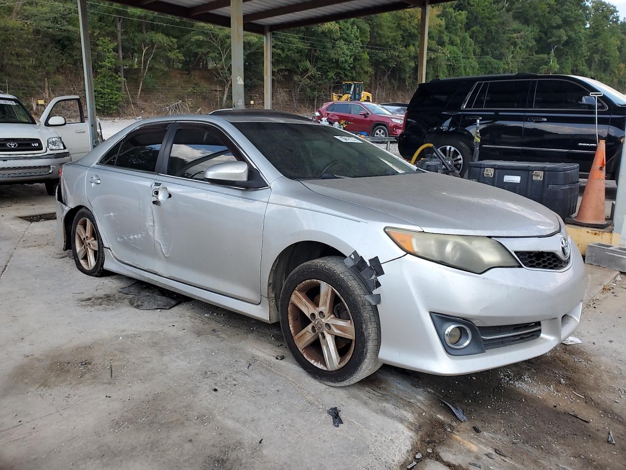 2014 Toyota Camry Se Серебряный vin: 4T1BF1FK7EU740405 Damage: Right Rear Door, Broken, Replacement Required
