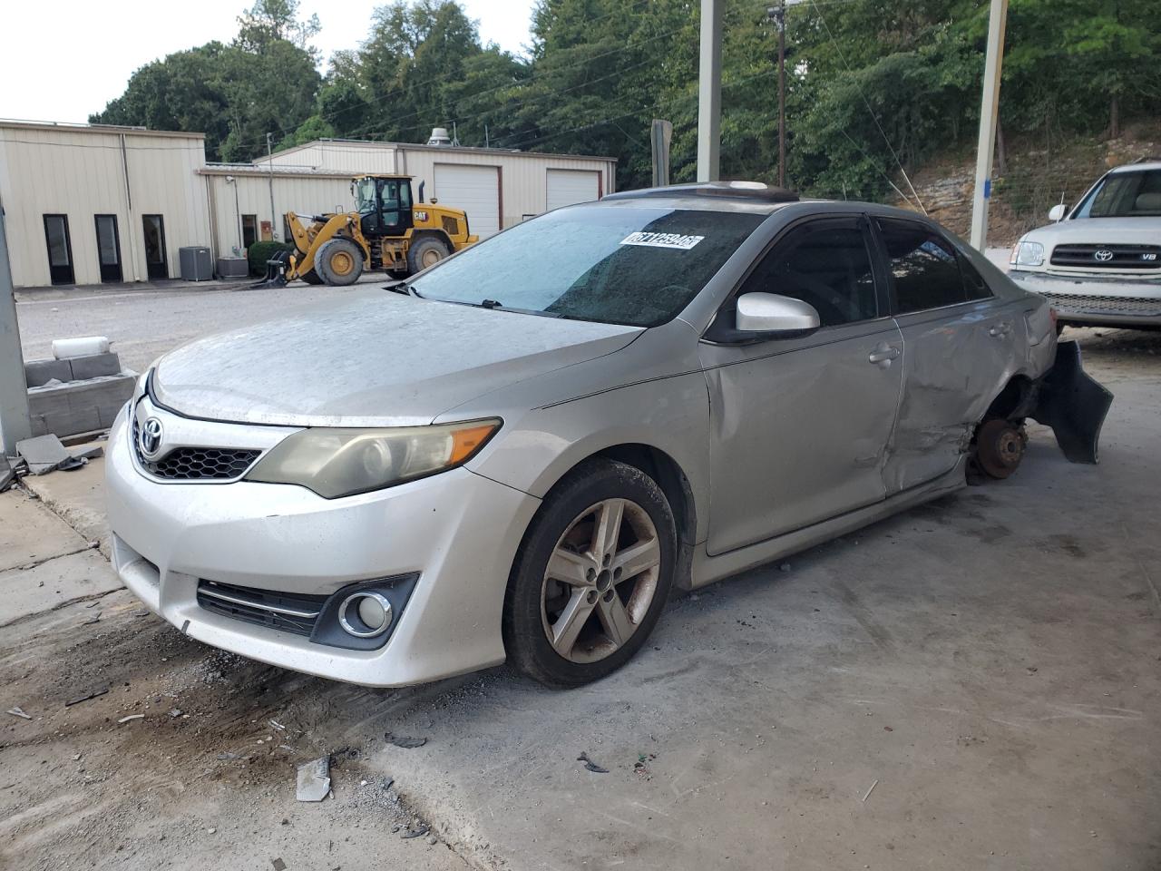 2014 Toyota Camry Se Серебряный vin: 4T1BF1FK7EU740405 Damage: Left Front Door, Broken, Replacement Required