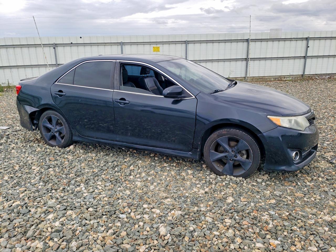 2014 Toyota Camry Se Sport Черный vin: 4T1BF1FK7EU757561