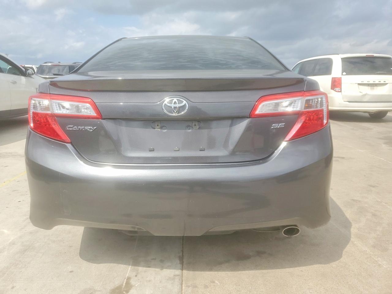 2014 Toyota Camry Se Gray vin: 4T1BF1FK7EU763313