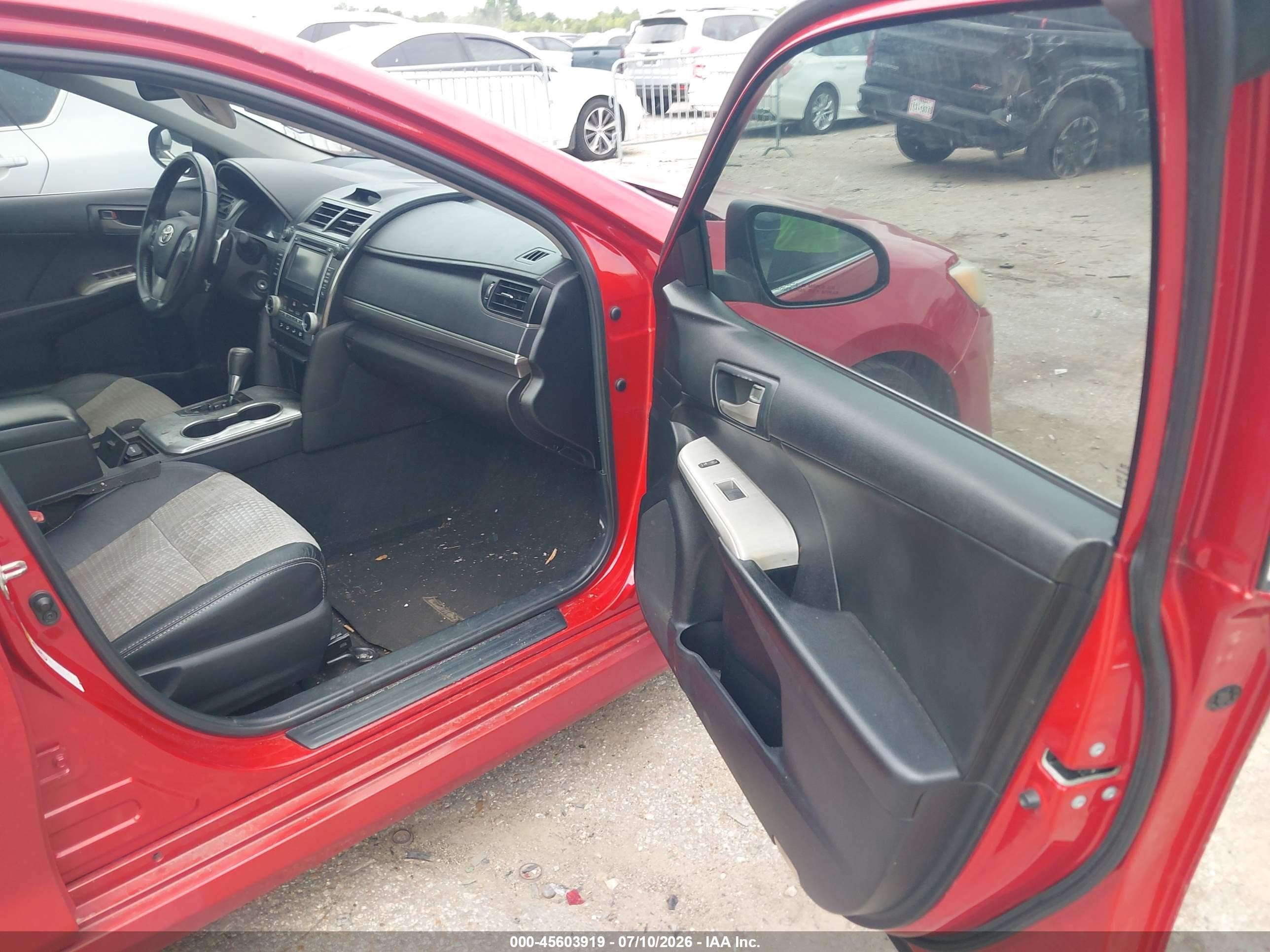 2014 Toyota Camry Se Red vin: 4T1BF1FK7EU777728