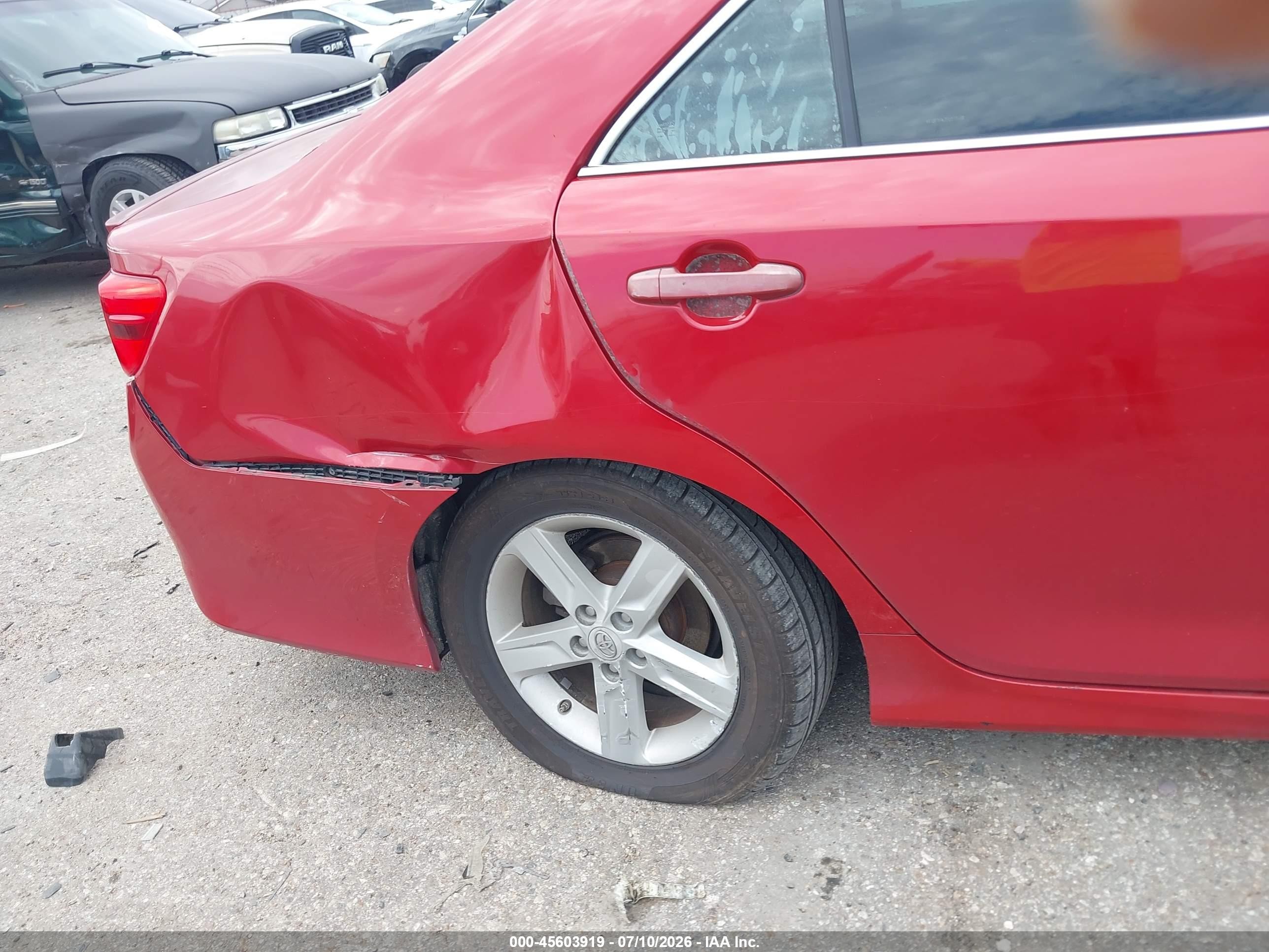2014 Toyota Camry Se Red vin: 4T1BF1FK7EU777728