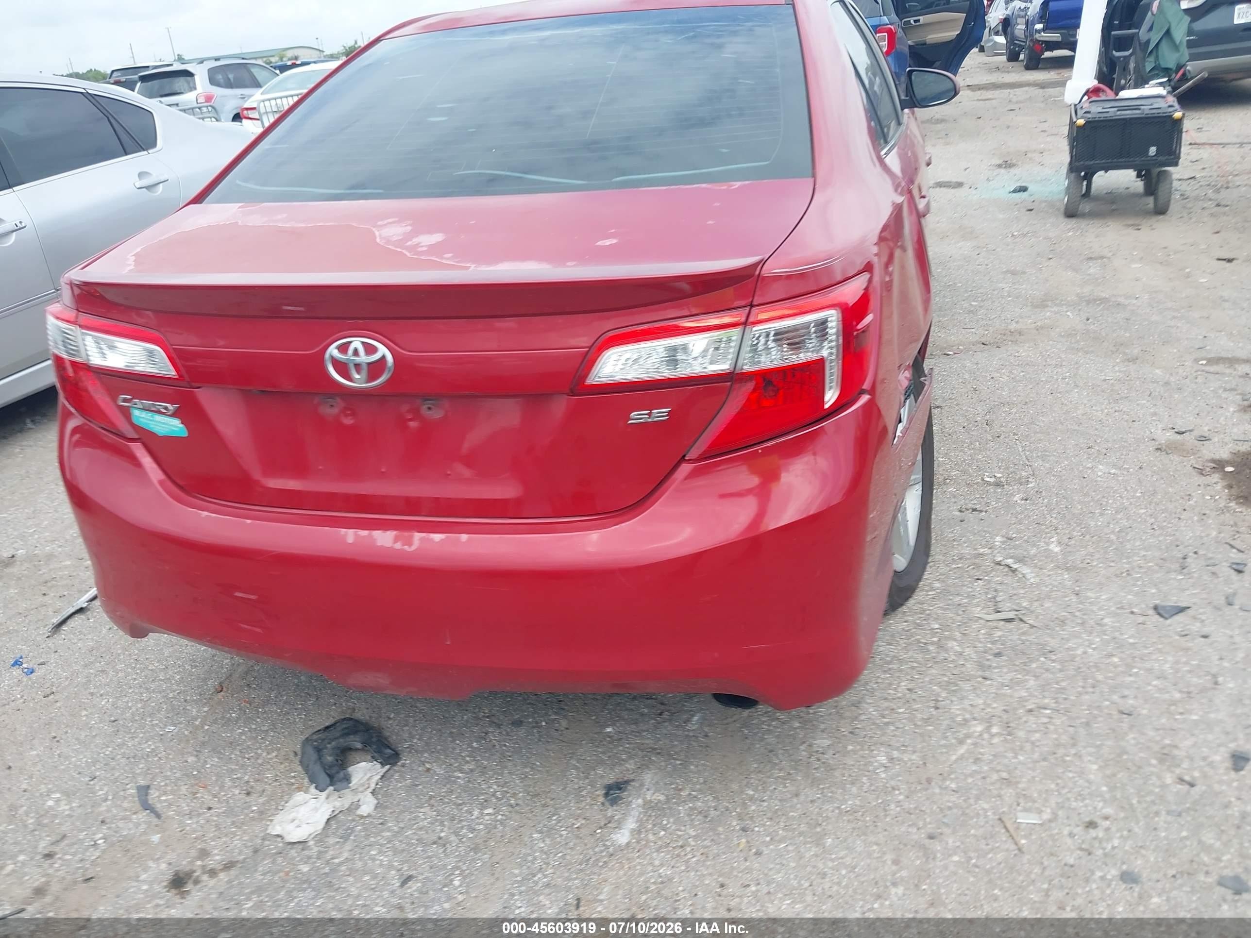 2014 Toyota Camry Se Red vin: 4T1BF1FK7EU777728
