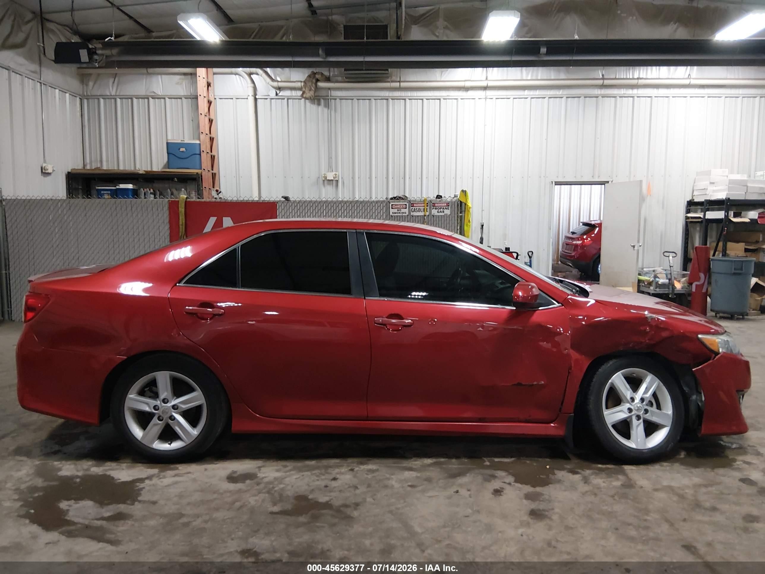 2014 Toyota Camry Se Red vin: 4T1BF1FK7EU780791