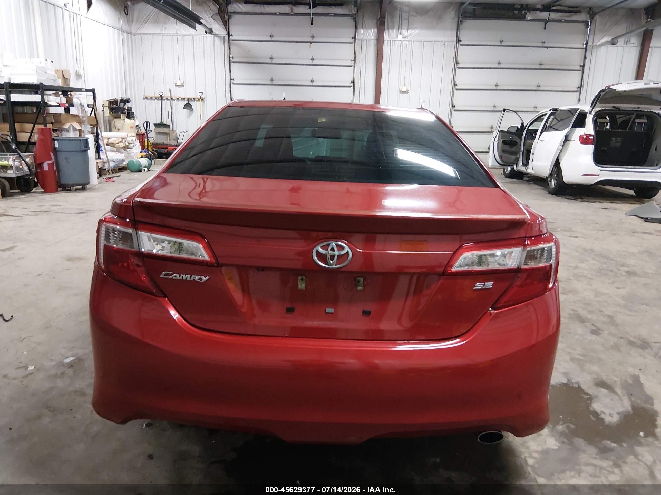 2014 Toyota Camry Se Red vin: 4T1BF1FK7EU780791