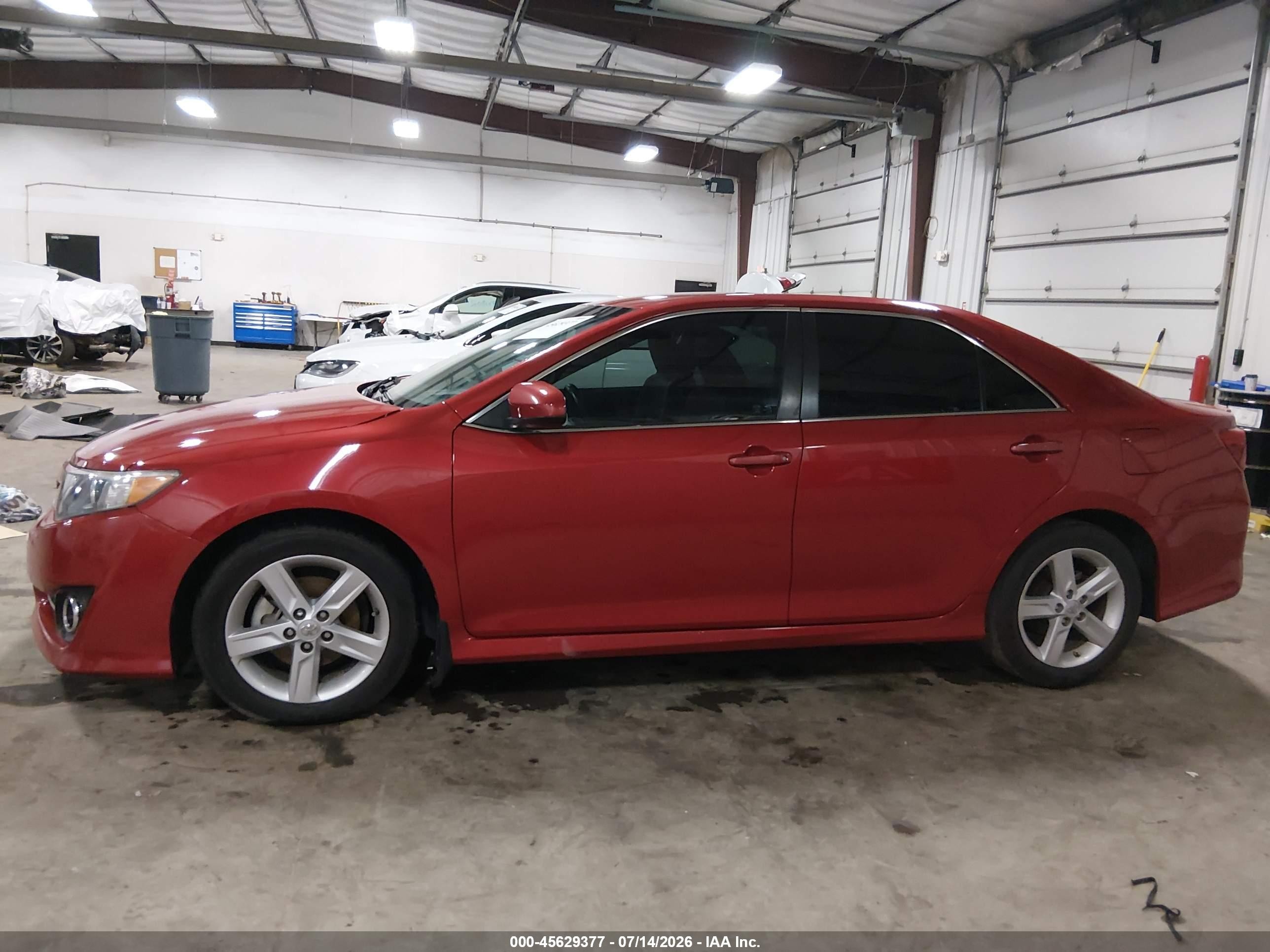 2014 Toyota Camry Se Red vin: 4T1BF1FK7EU780791