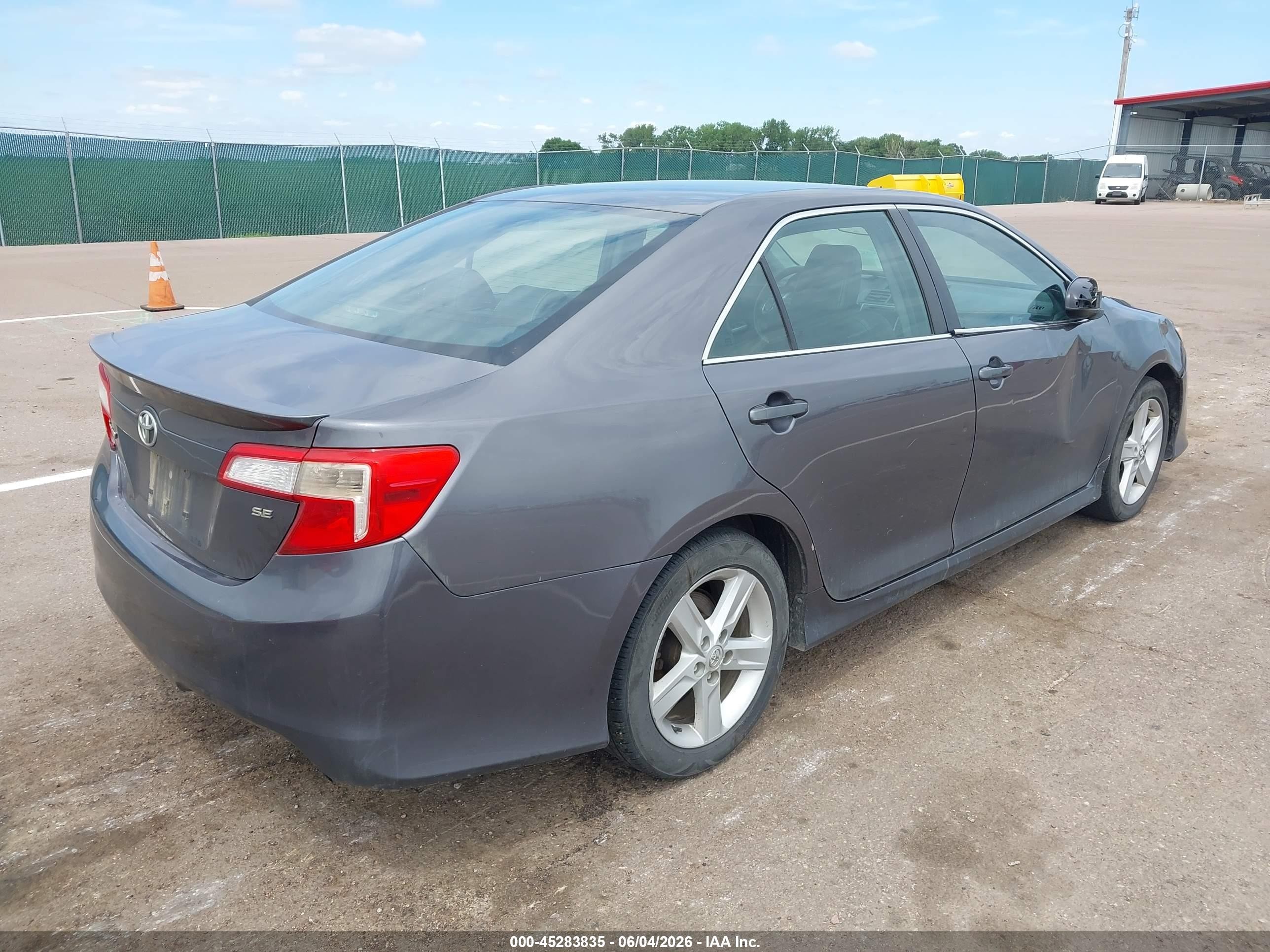 2014 Toyota Camry Se Gray vin: 4T1BF1FK7EU783299