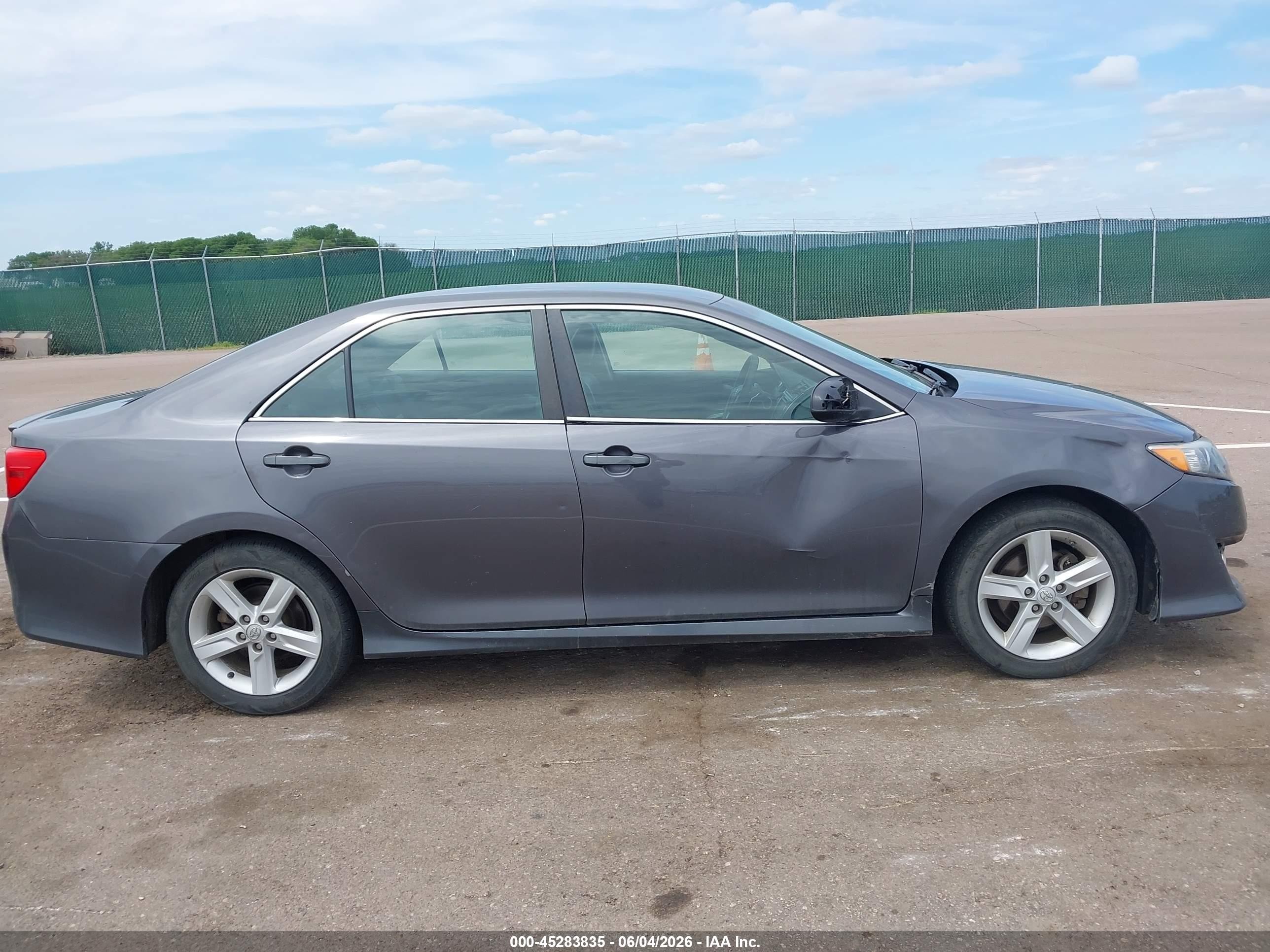 2014 Toyota Camry Se Gray vin: 4T1BF1FK7EU783299