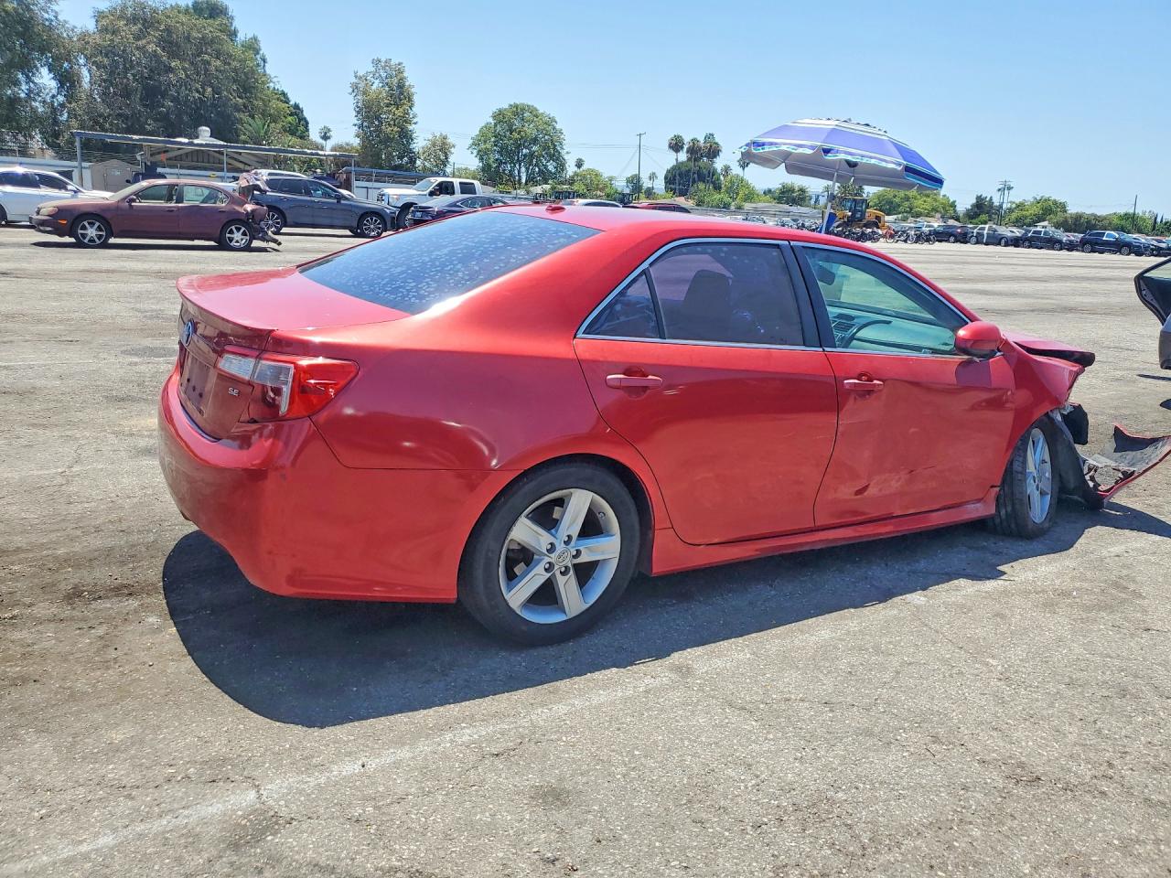 2014 Toyota Camry Se Red vin: 4T1BF1FK7EU802398