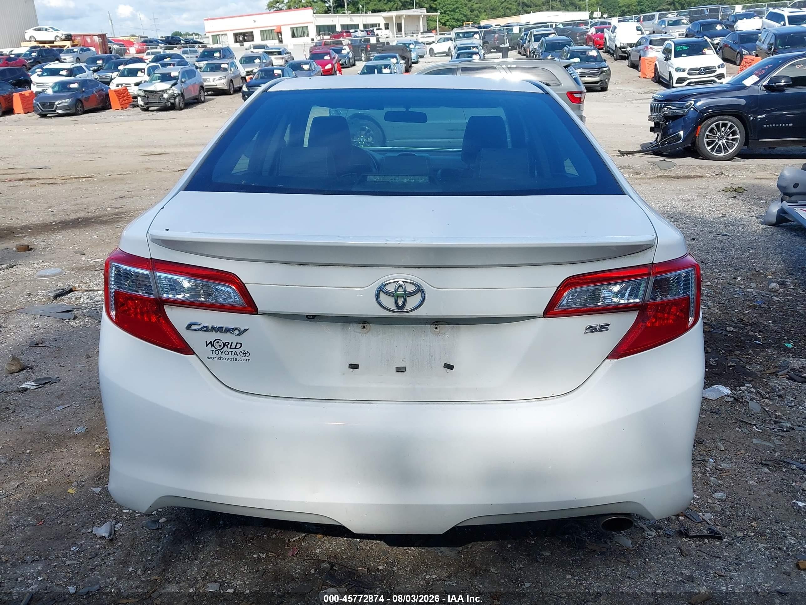 2014 Toyota Camry Se White vin: 4T1BF1FK7EU802773