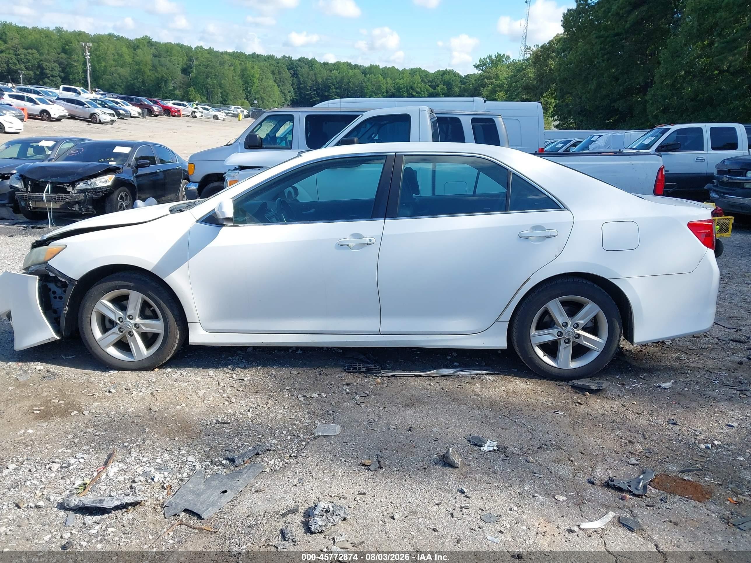 2014 Toyota Camry Se White vin: 4T1BF1FK7EU802773