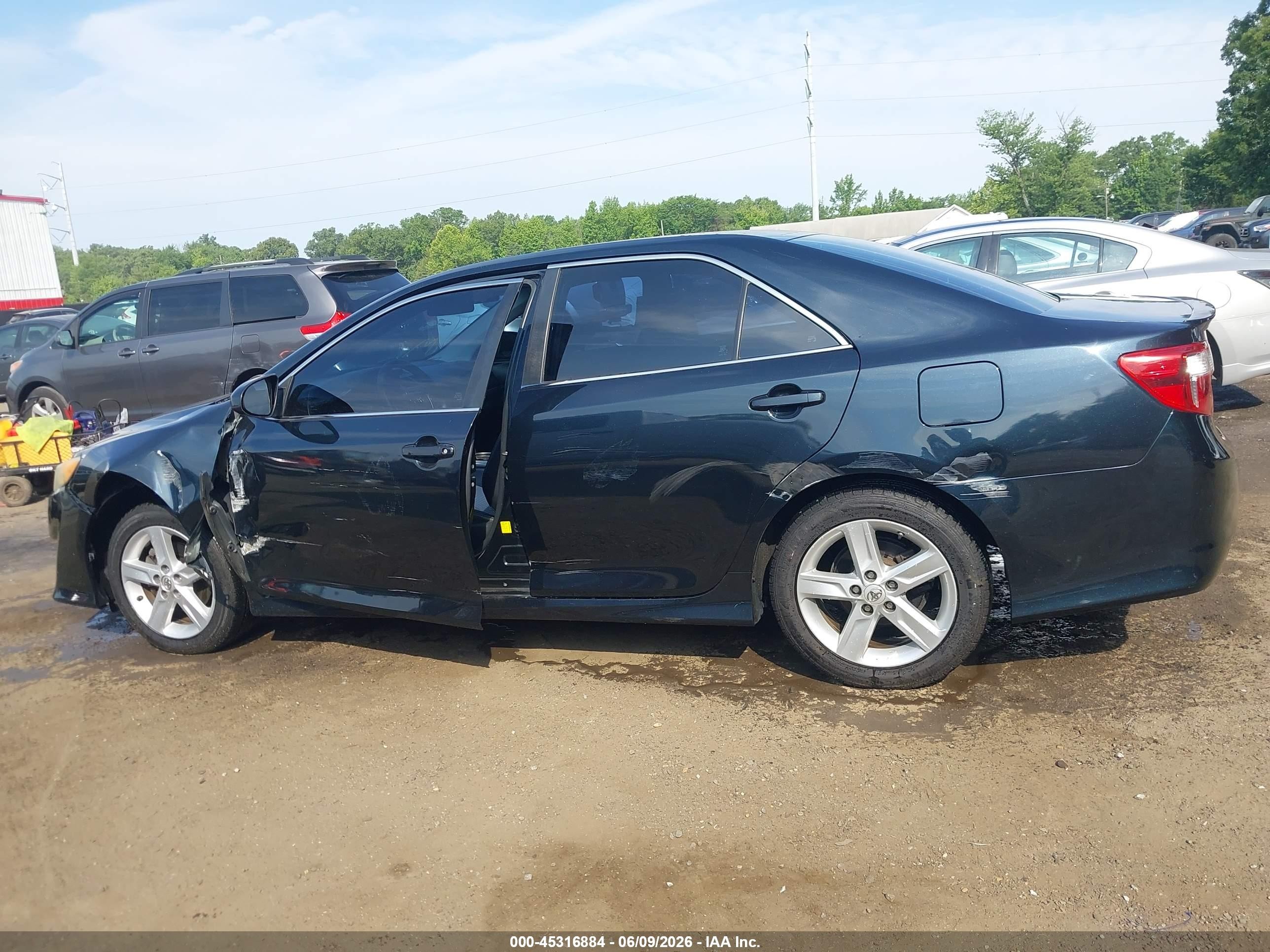 2014 Toyota Camry Se Green vin: 4T1BF1FK7EU820870