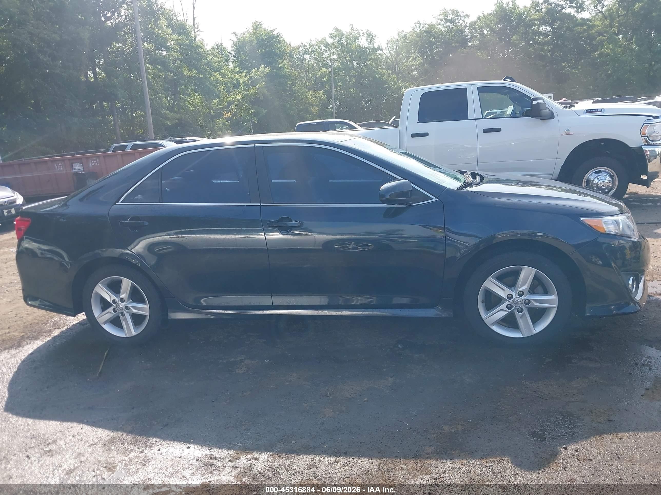 2014 Toyota Camry Se Green vin: 4T1BF1FK7EU820870