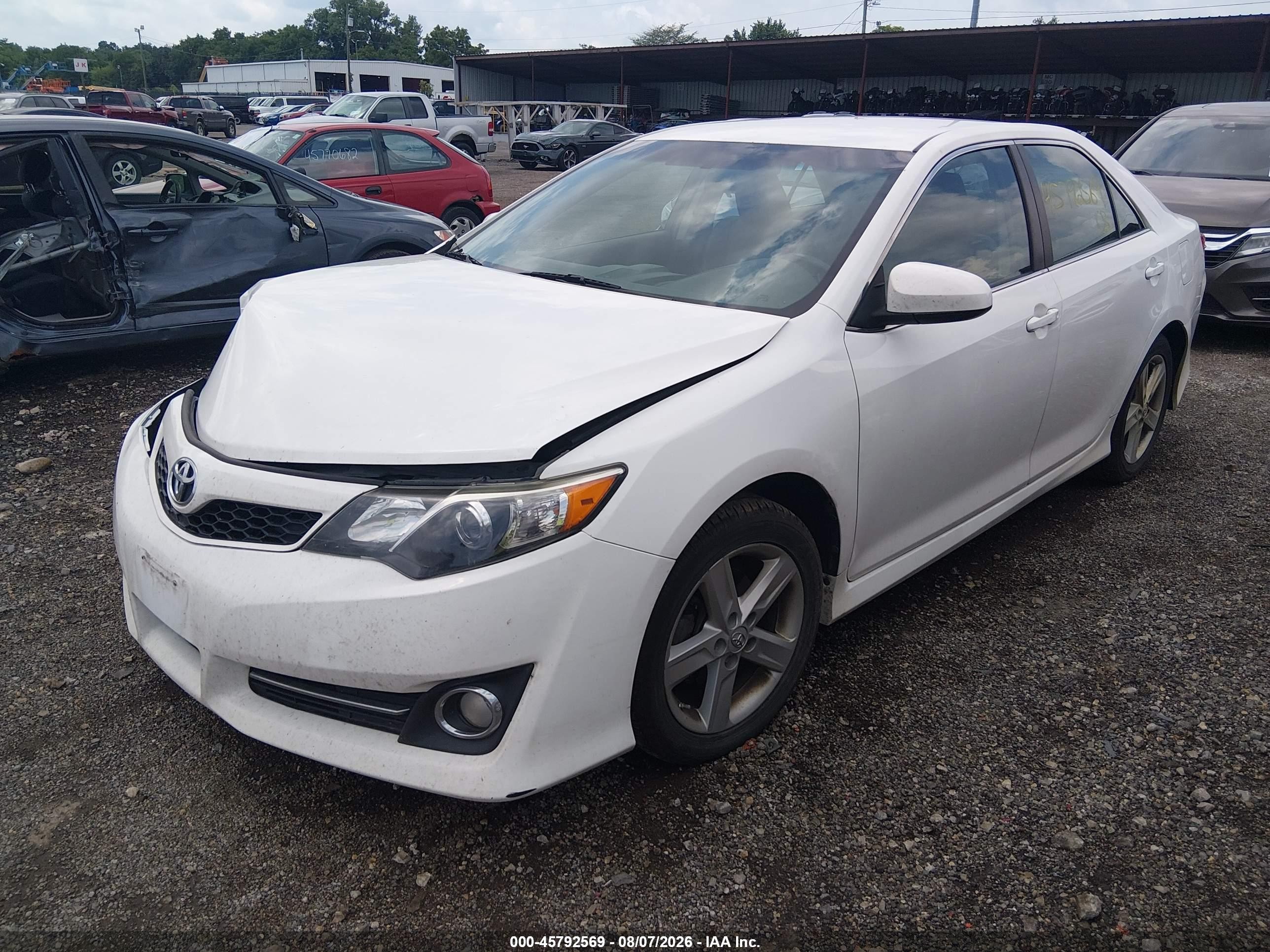 2014 Toyota Camry Se White vin: 4T1BF1FK7EU826054