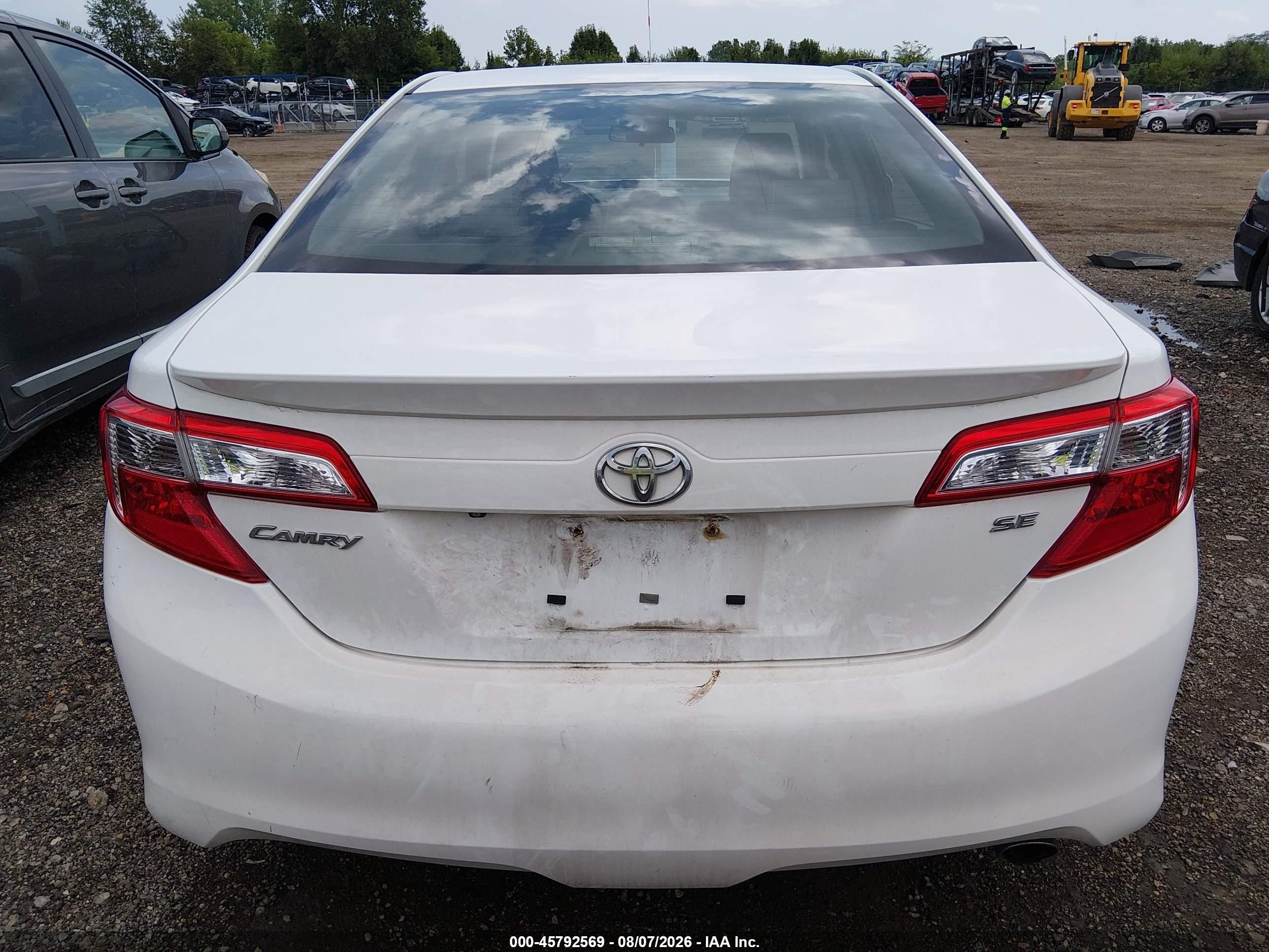 2014 Toyota Camry Se White vin: 4T1BF1FK7EU826054