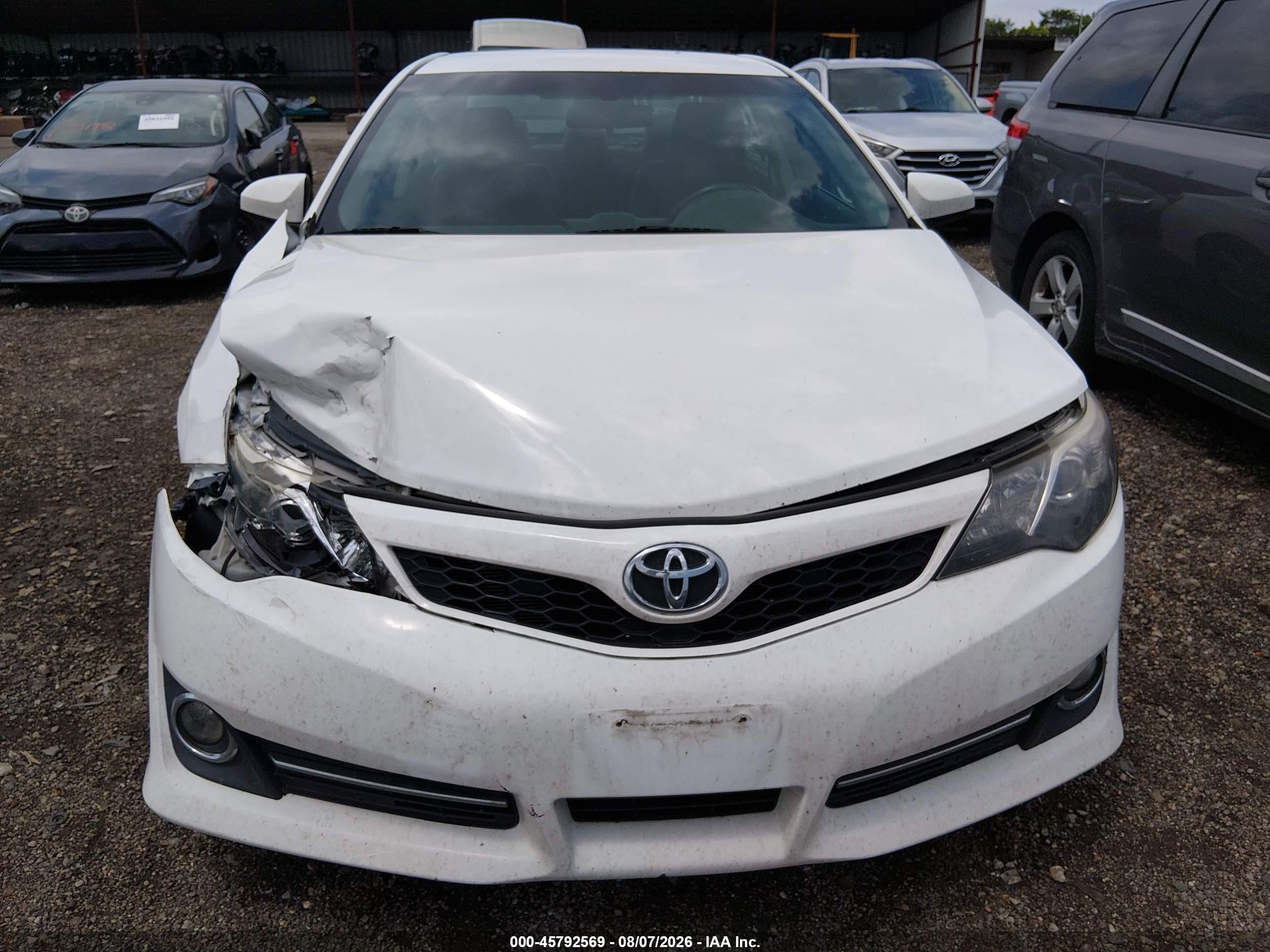 2014 Toyota Camry Se White vin: 4T1BF1FK7EU826054