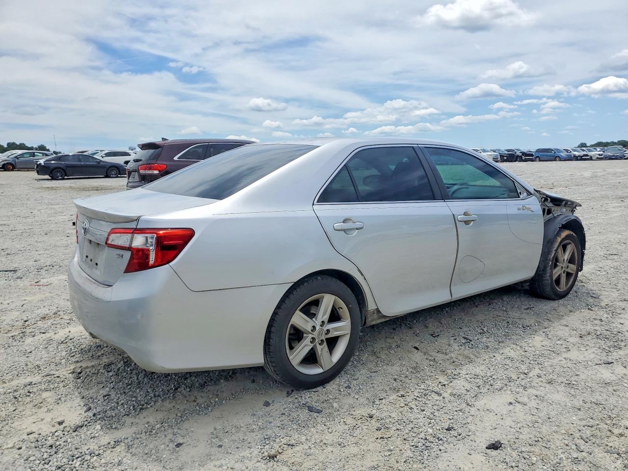2014 Toyota Camry Se Silver vin: 4T1BF1FK7EU829066