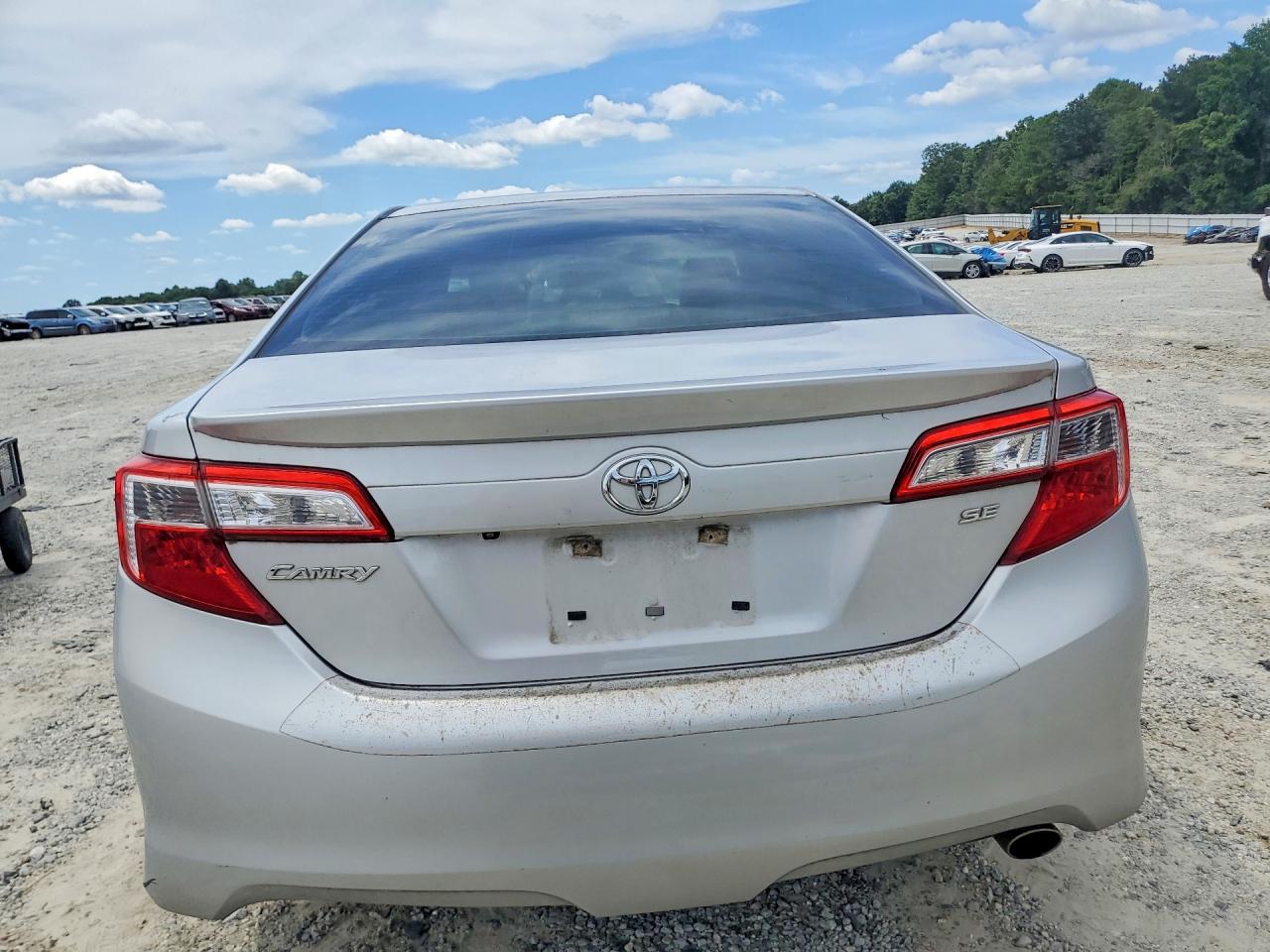 2014 Toyota Camry Se Silver vin: 4T1BF1FK7EU829066
