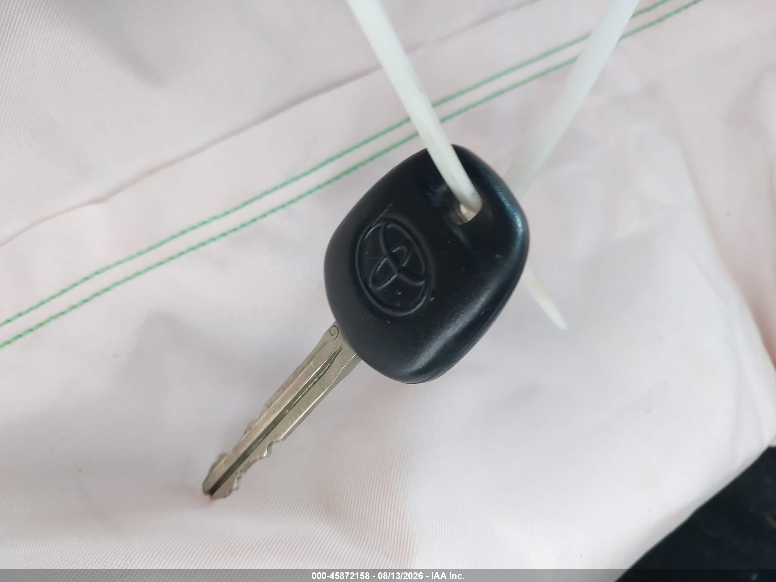 2014 Toyota Camry L Серебряный vin: 4T1BF1FK7EU830413