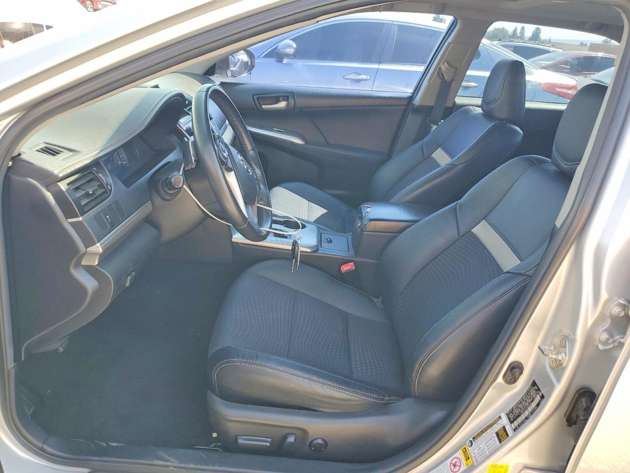 2014 Toyota Camry Se Sport Silver vin: 4T1BF1FK7EU832422