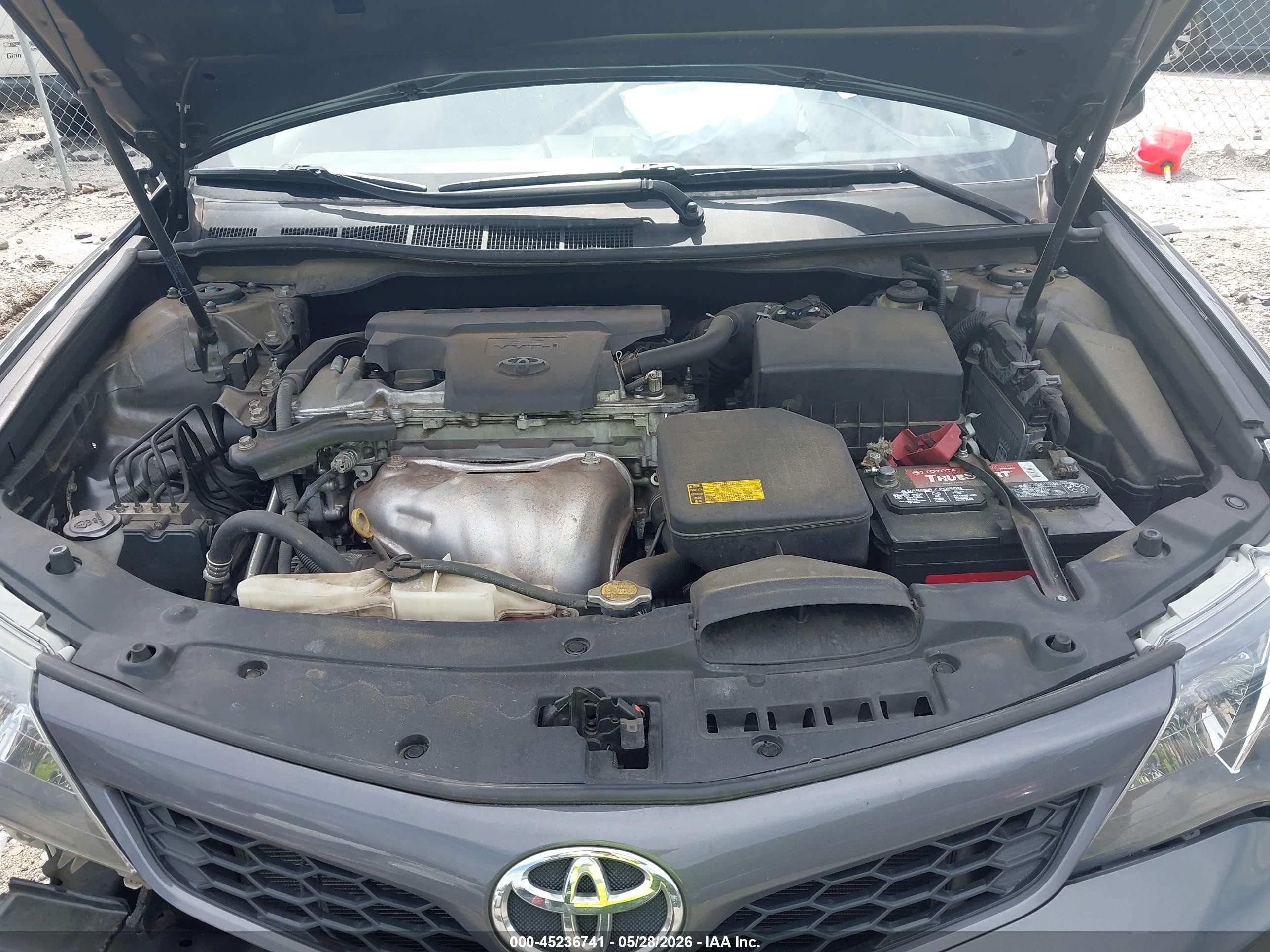 2014 Toyota Camry Se Gray vin: 4T1BF1FK7EU843565