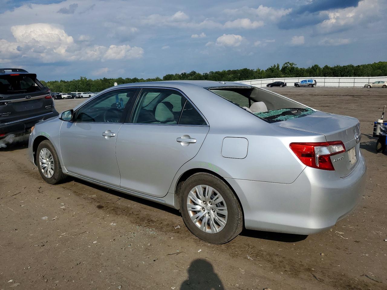 2014 Toyota Camry Le Silver vin: 4T1BF1FK7EU858079