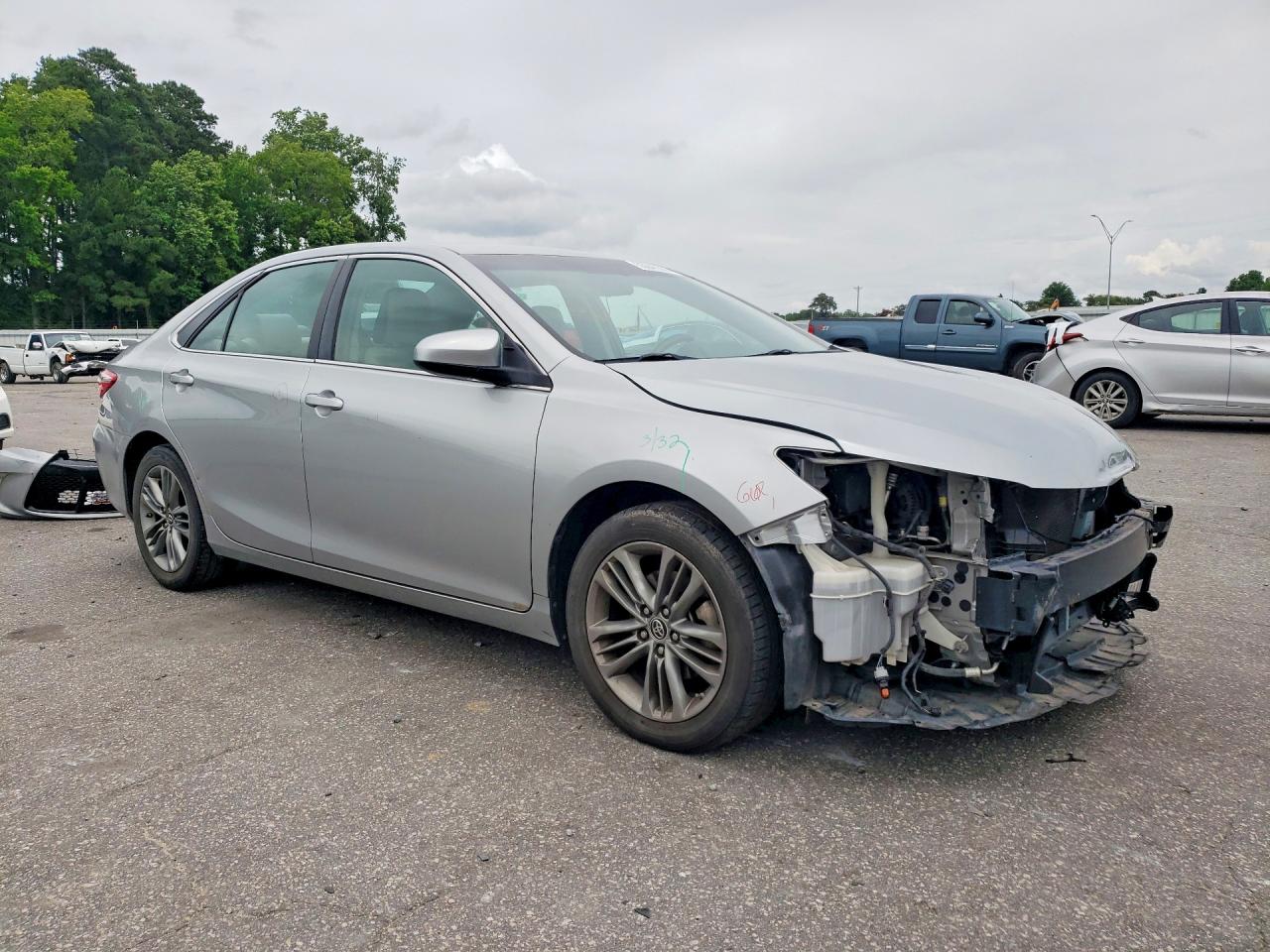 2015 Toyota Camry Se Silver vin: 4T1BF1FK7FU003240