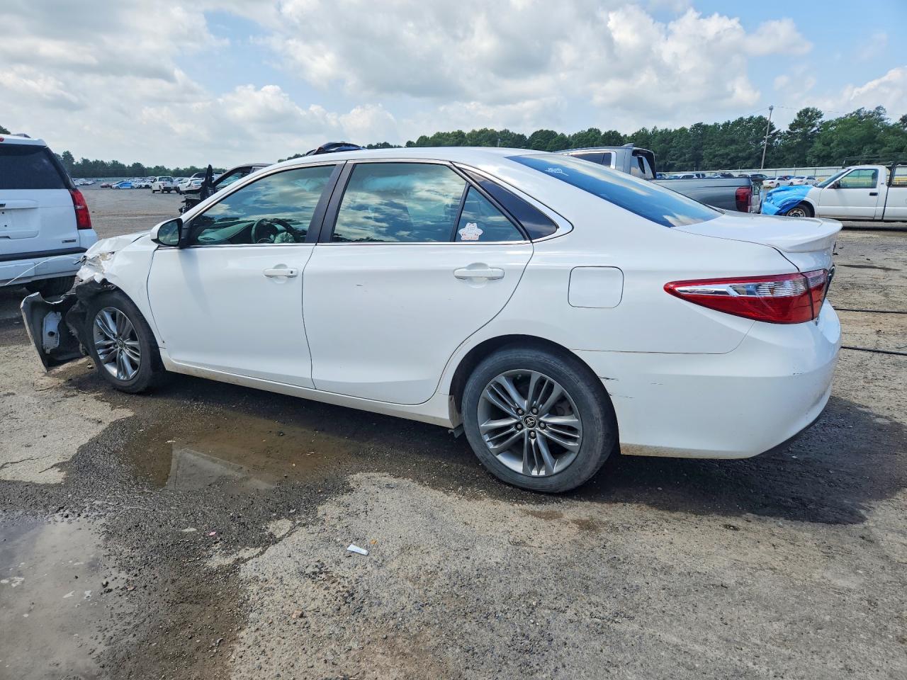 2015 Toyota Camry Se White vin: 4T1BF1FK7FU007949