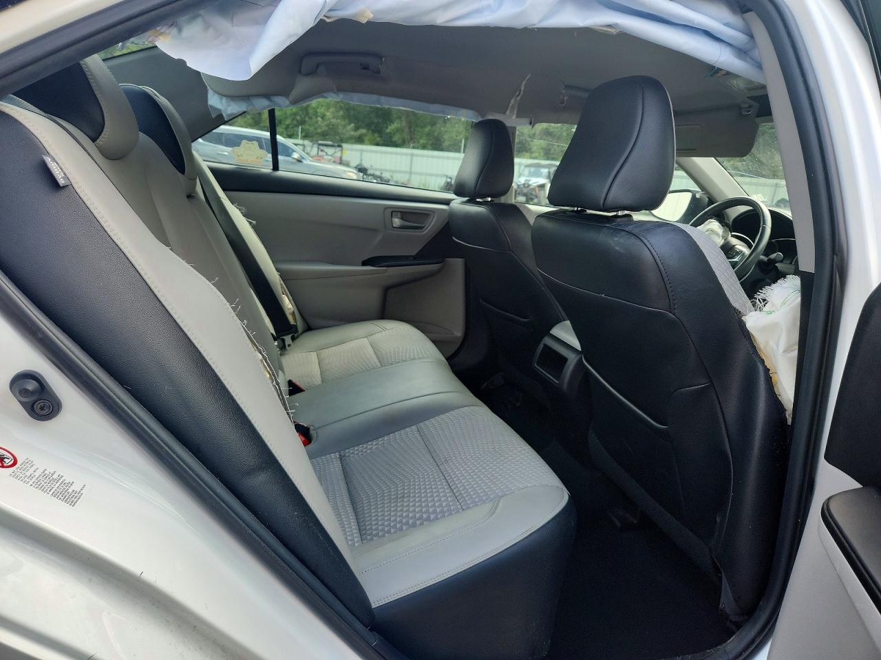 2015 Toyota Camry Se White vin: 4T1BF1FK7FU007949