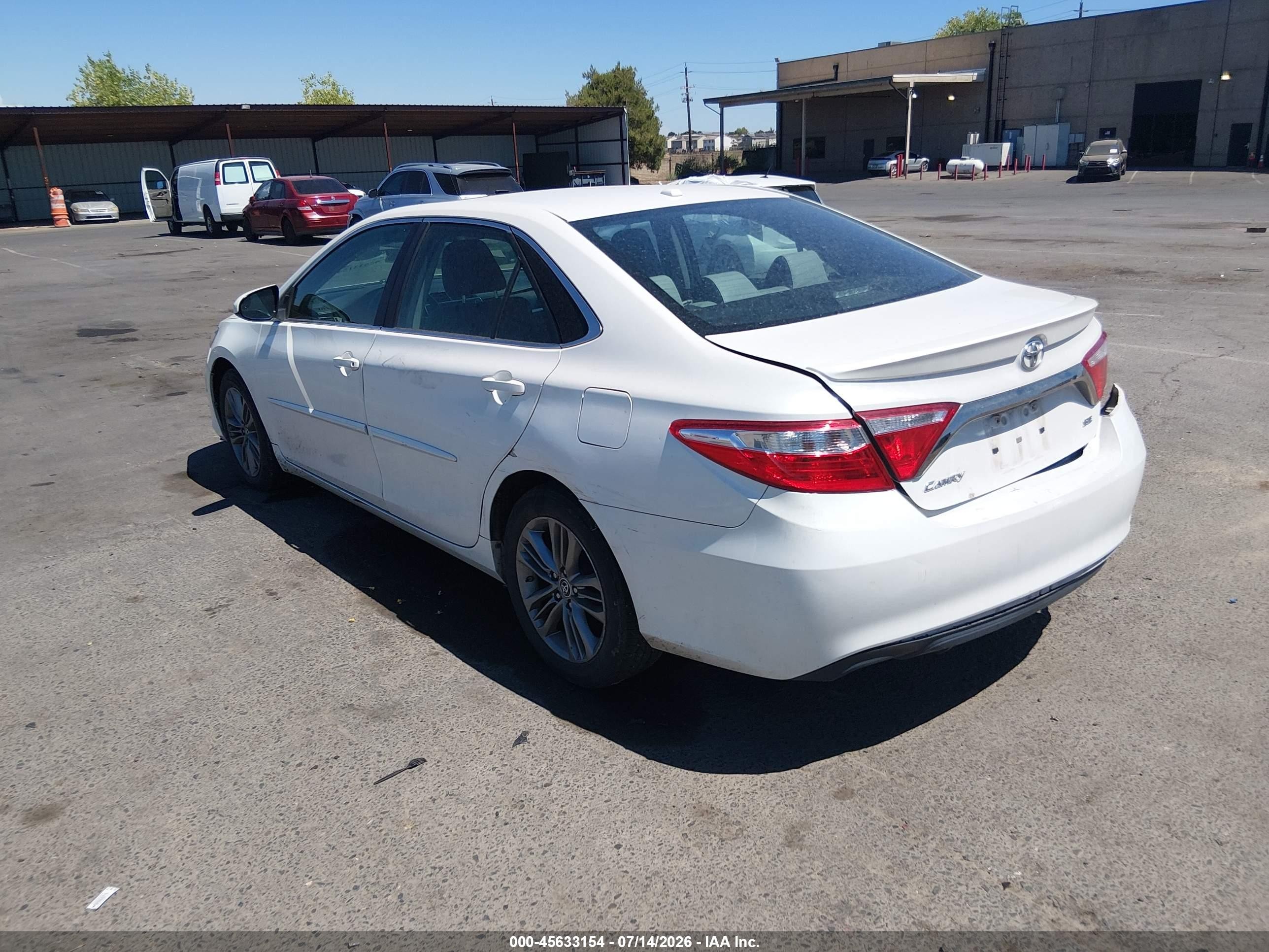 2015 Toyota Camry Se White vin: 4T1BF1FK7FU008325