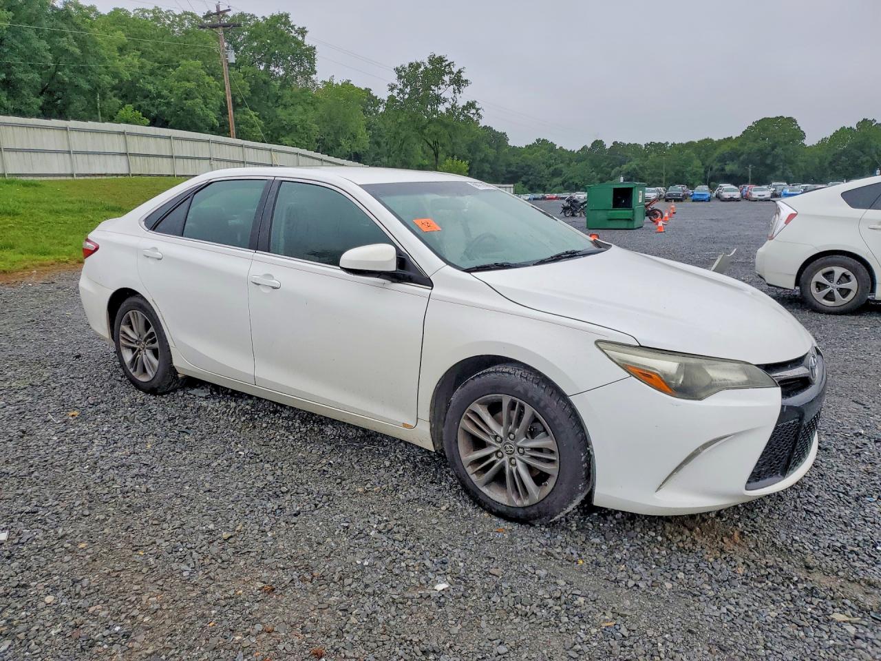 2015 Toyota Camry Se White vin: 4T1BF1FK7FU014397