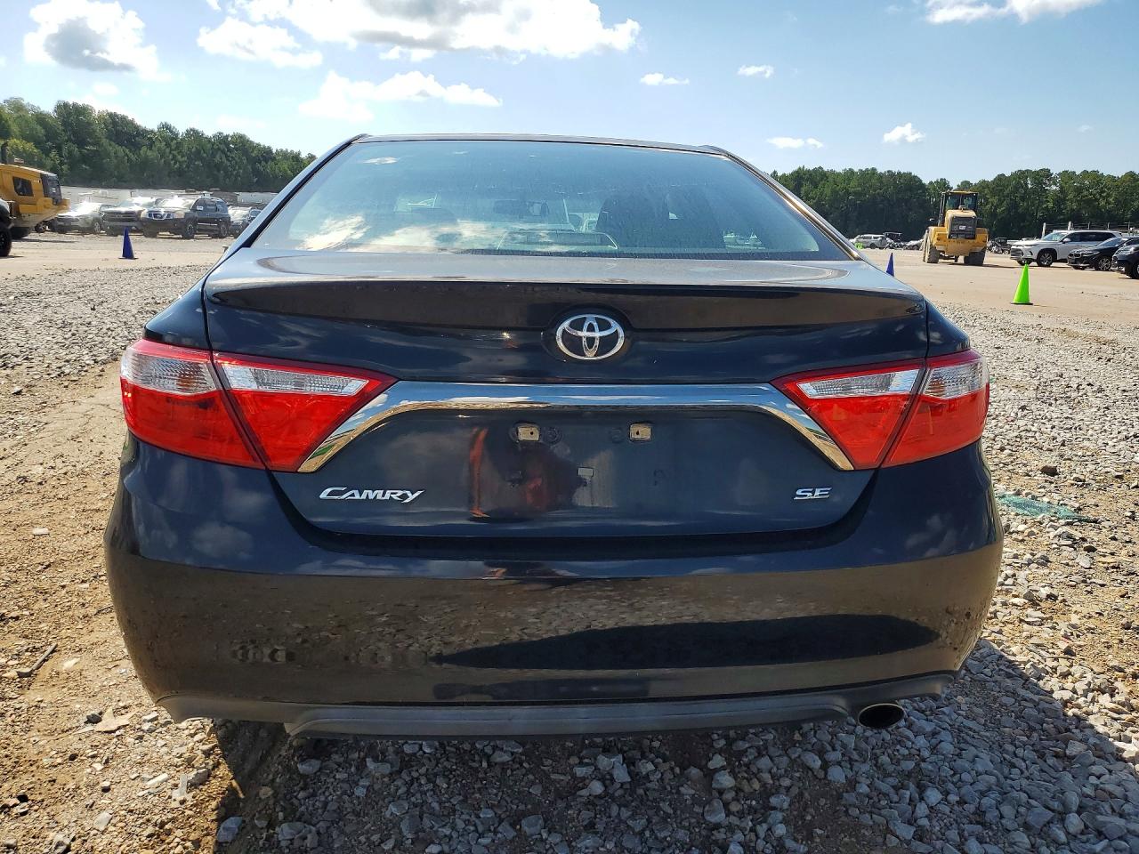 2015 Toyota Camry Se Black vin: 4T1BF1FK7FU020040