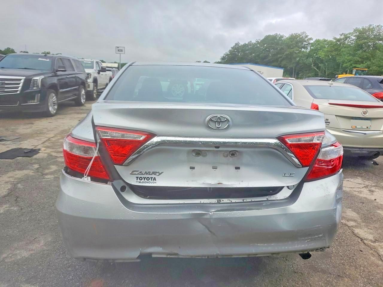 2015 Toyota Camry Le Silver vin: 4T1BF1FK7FU020748