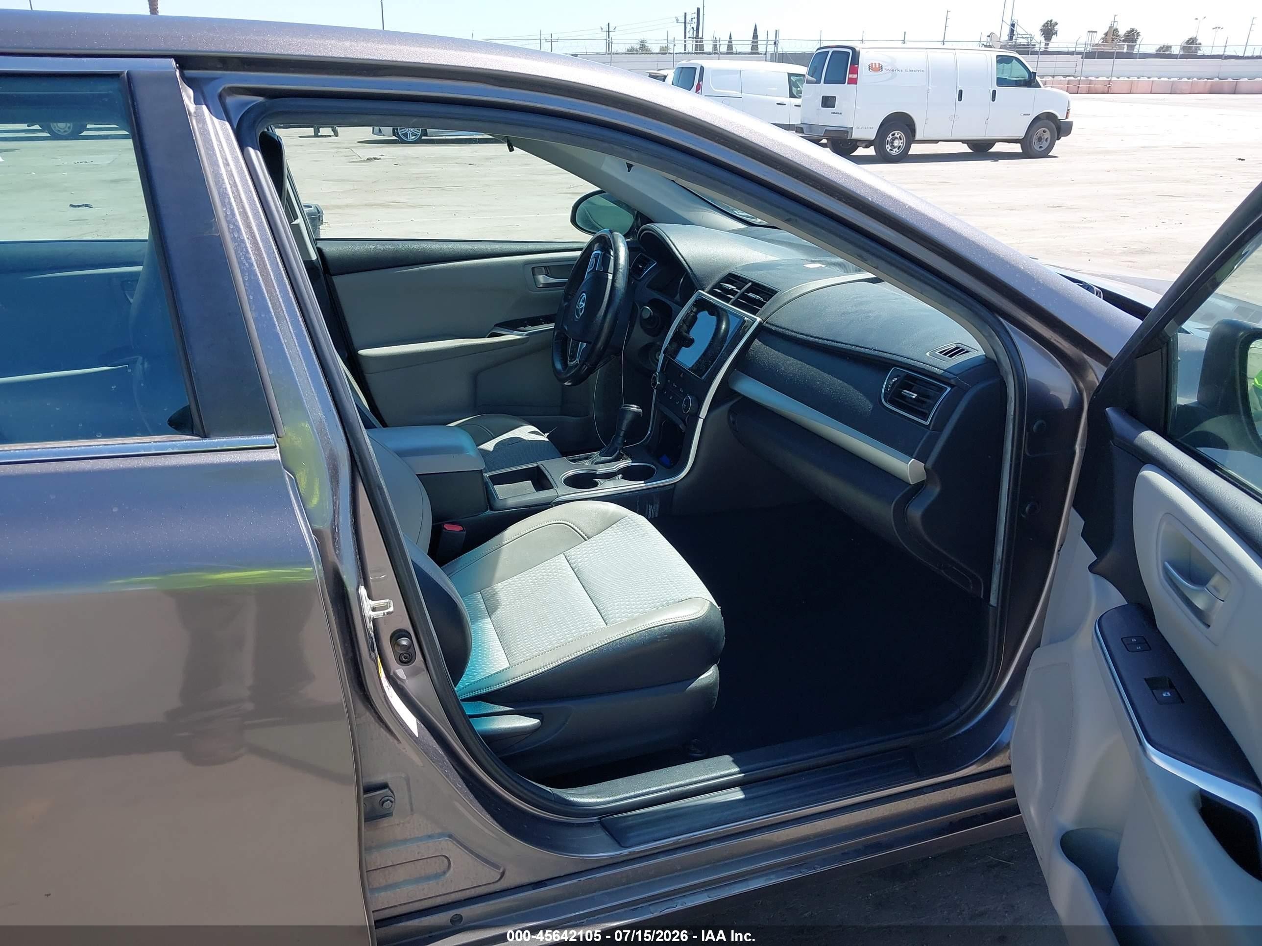 2015 Toyota Camry Se Gray vin: 4T1BF1FK7FU024542