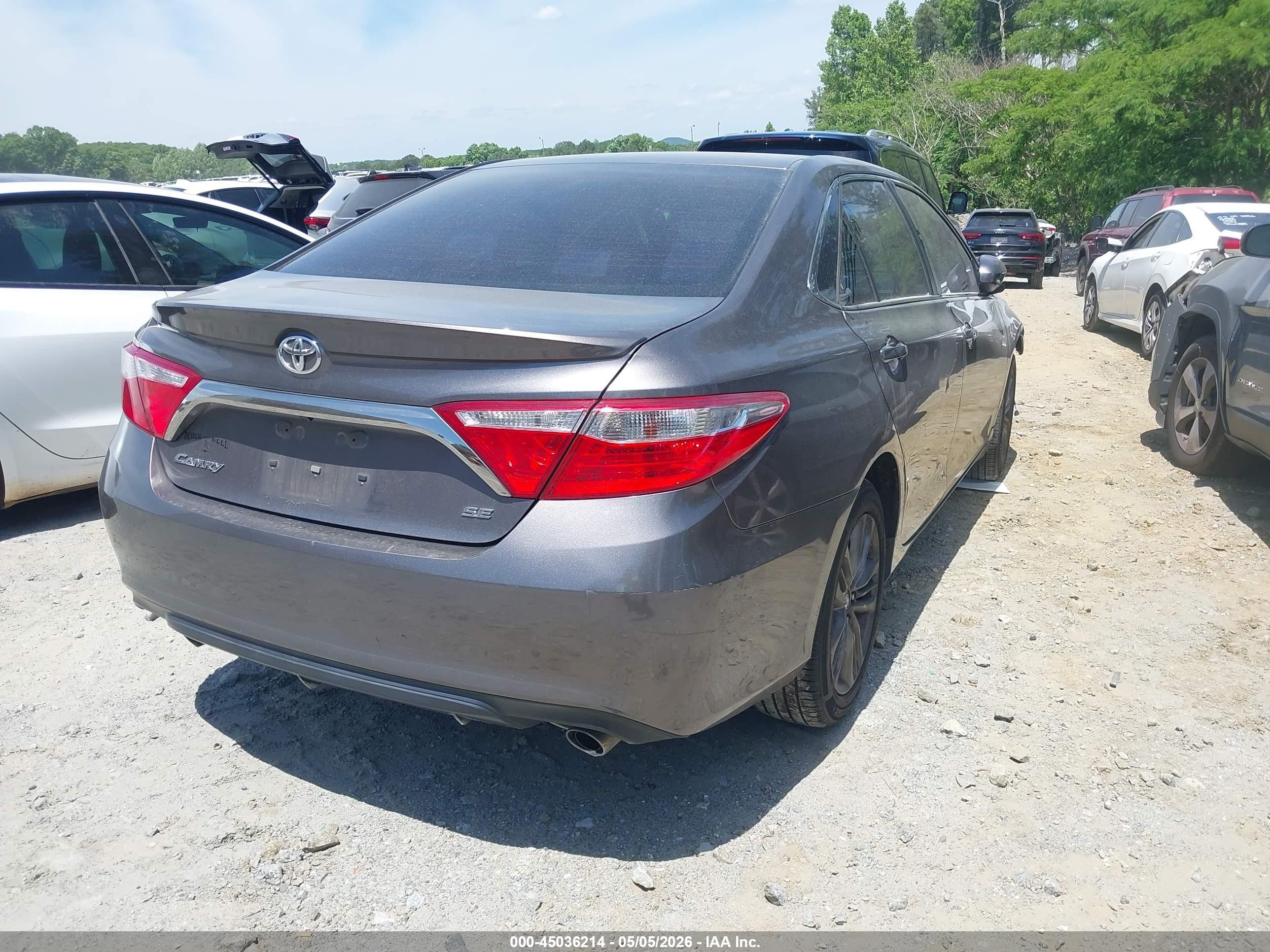 2015 Toyota Camry Se Серый vin: 4T1BF1FK7FU027103