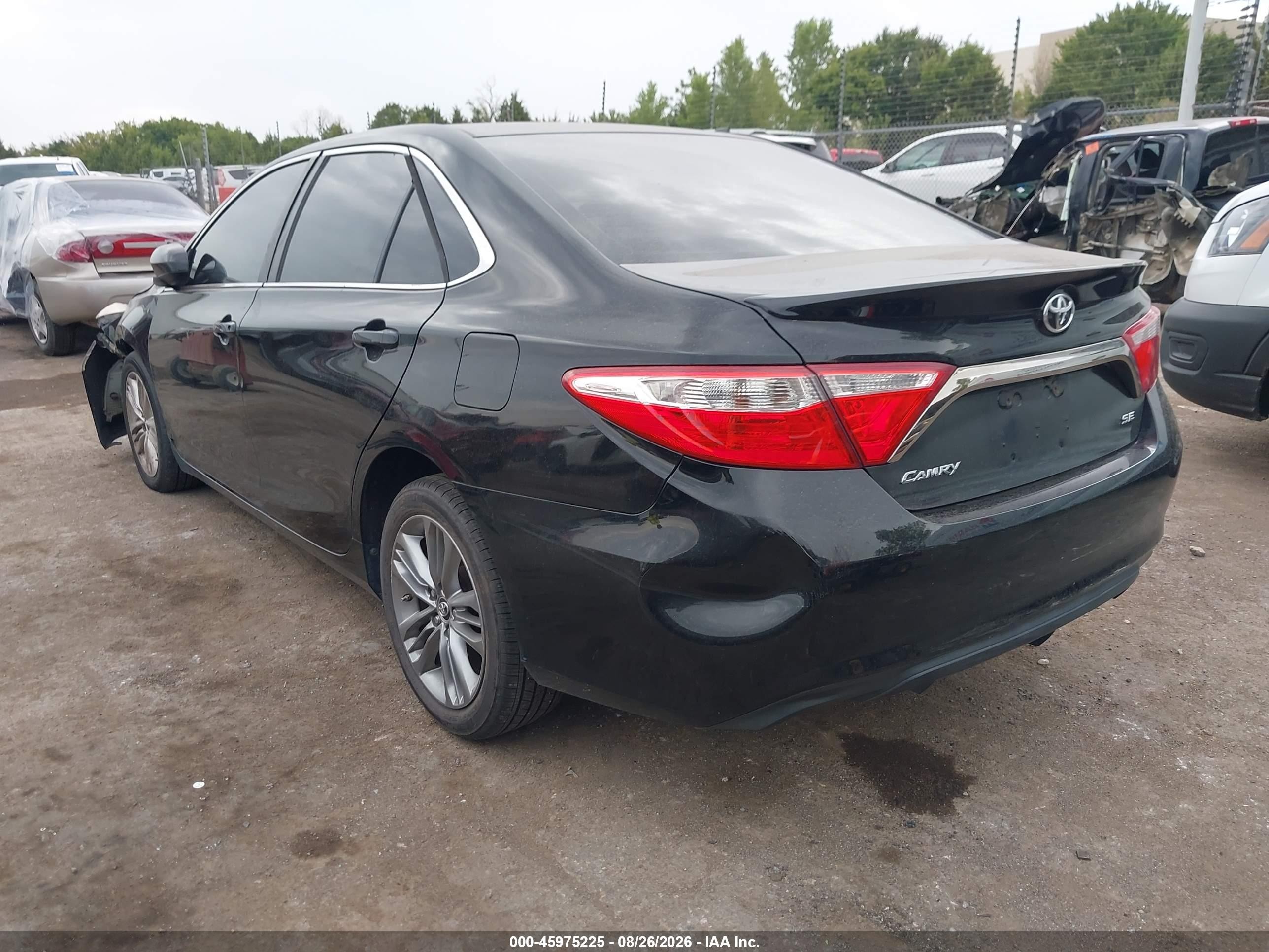 2015 Toyota Camry Se Черный vin: 4T1BF1FK7FU030454