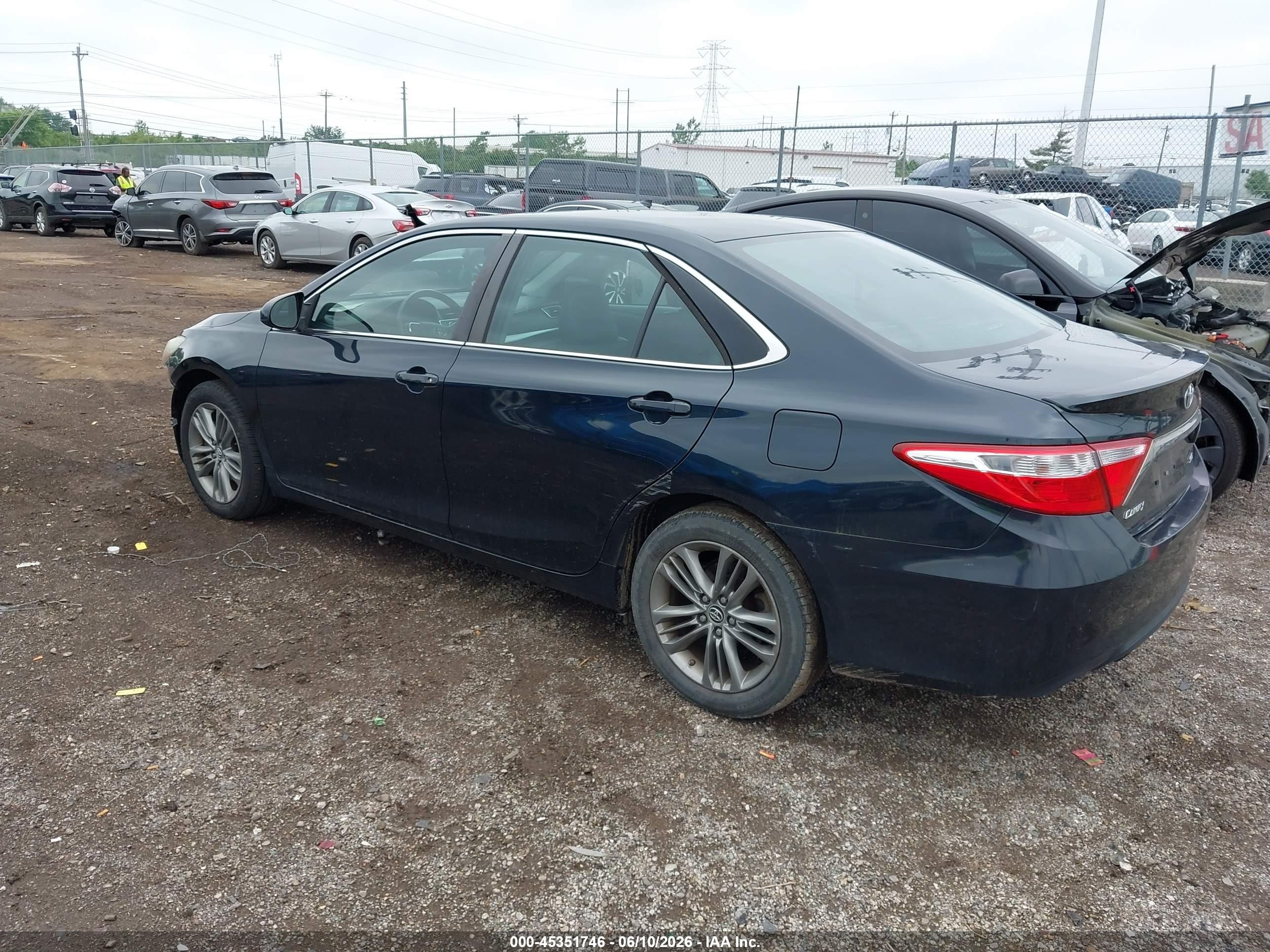 2015 Toyota Camry Se Черный vin: 4T1BF1FK7FU032088