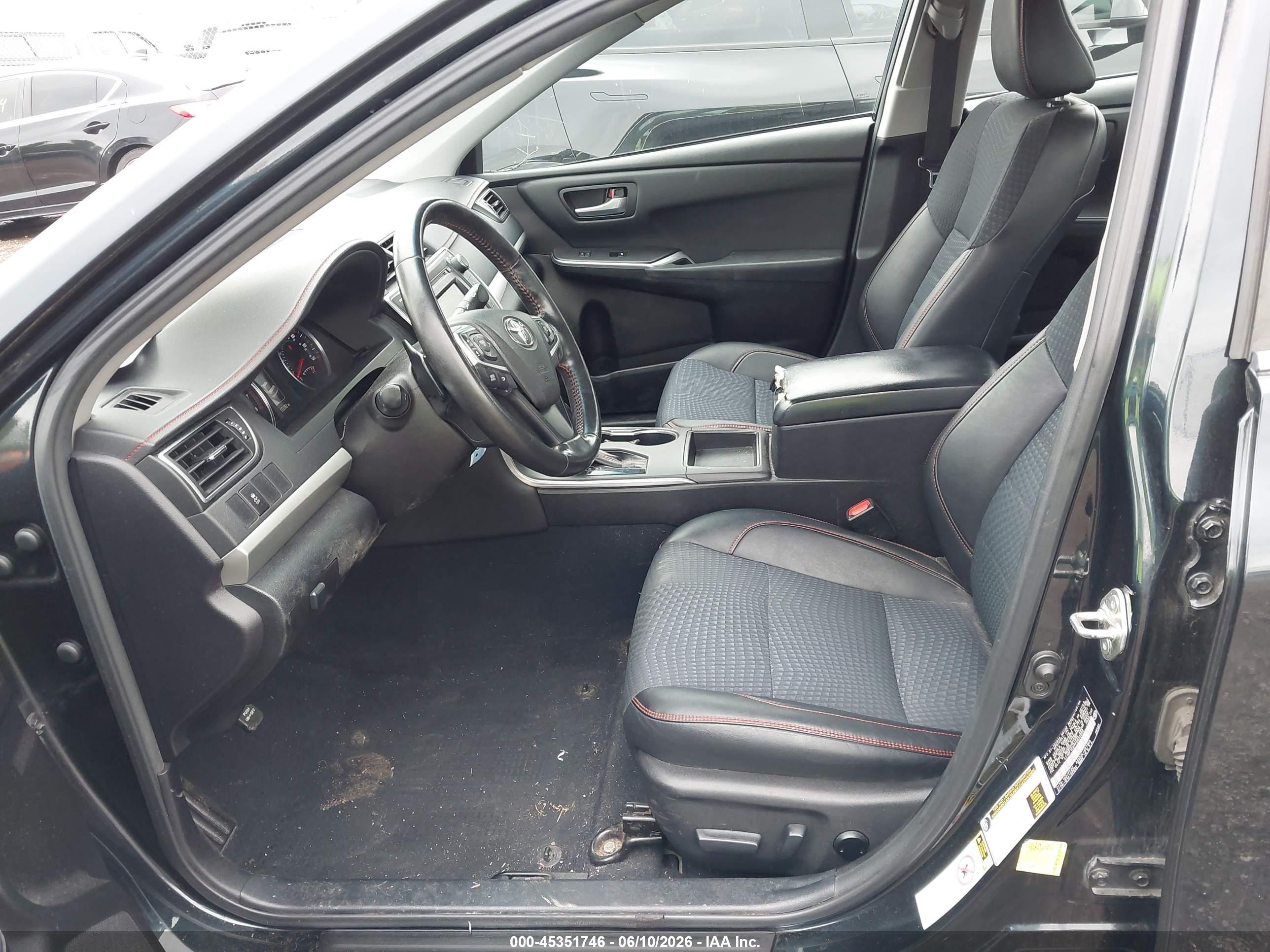 2015 Toyota Camry Se Черный vin: 4T1BF1FK7FU032088