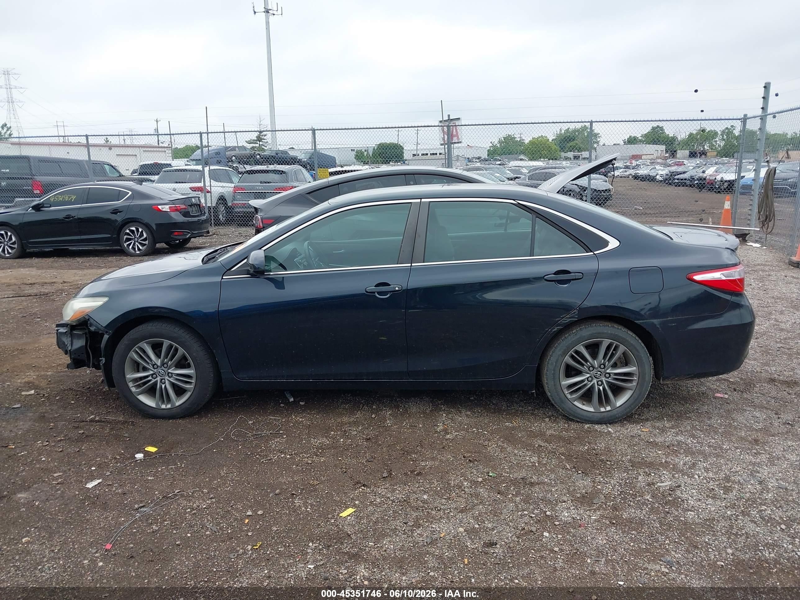 2015 Toyota Camry Se Черный vin: 4T1BF1FK7FU032088